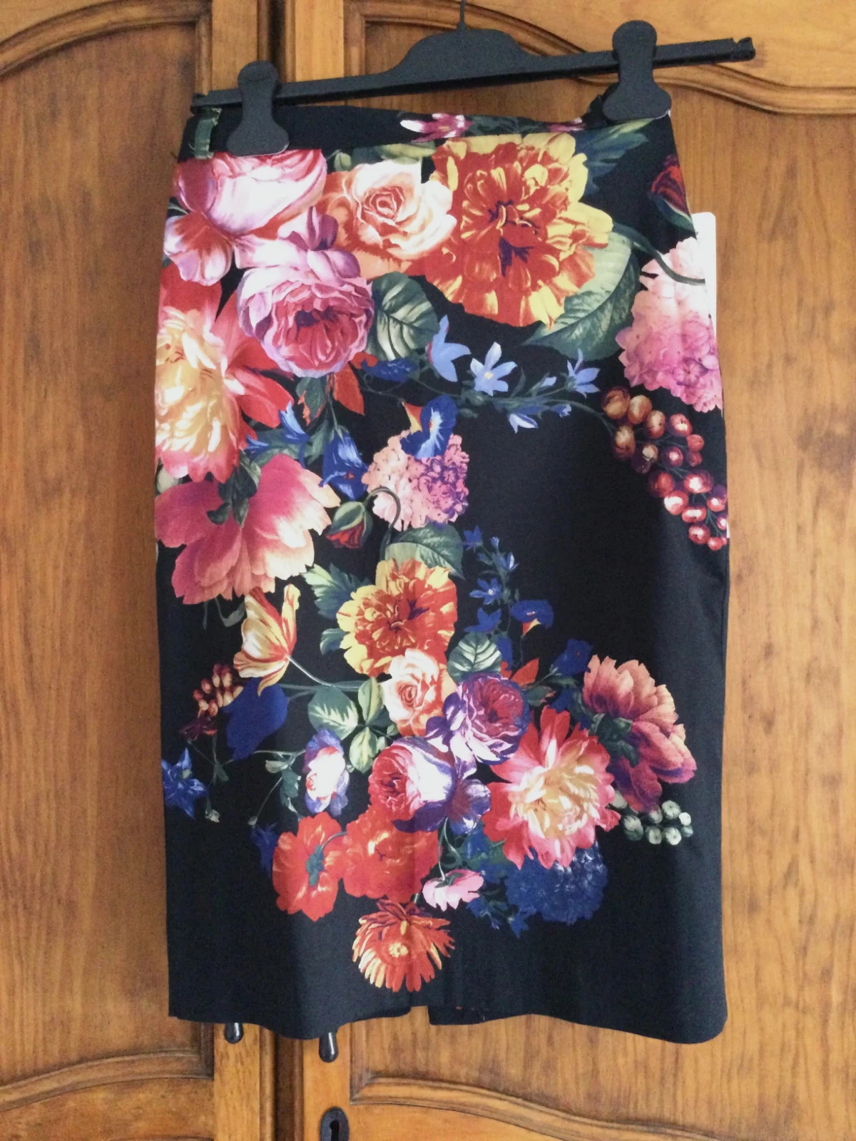 💝Preciosa falda negra de flores/Belle Jupe noir ave fleurs 💝