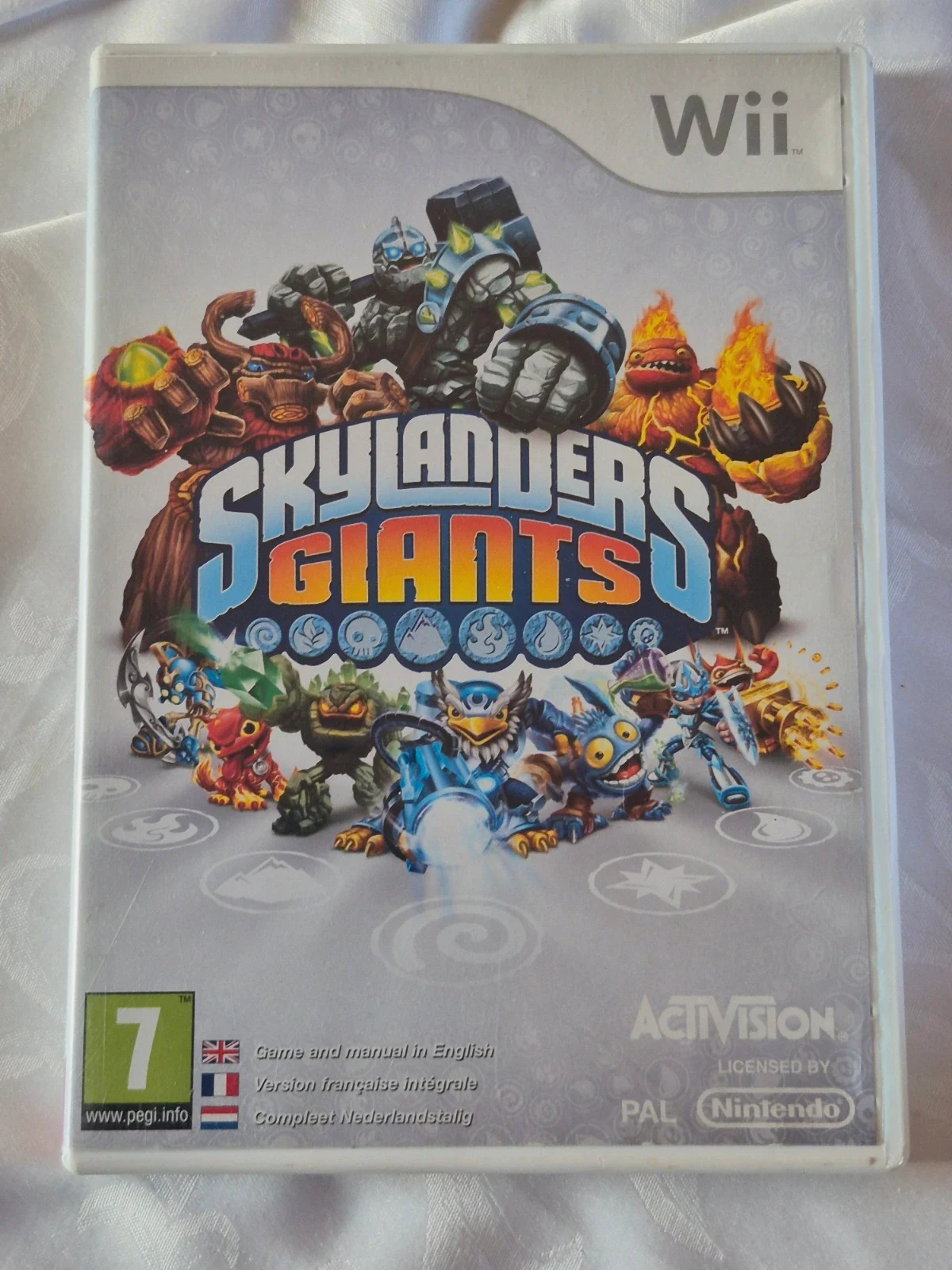 Jeu Skylanders Giants pour Wii