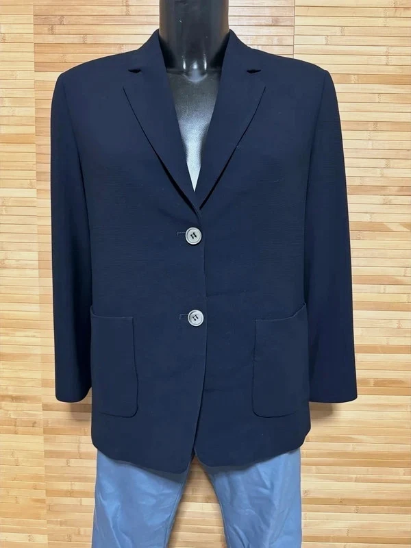 Divino blazer vintage de MaxMara talla 44 , 53% lana 😍