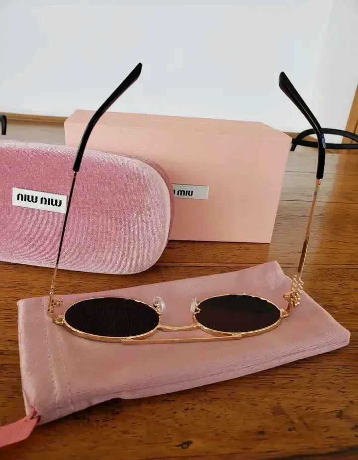 Lunettes de soleil Miu Miu ovales dorées – Miu Miu – doré – taille Taille unique 4