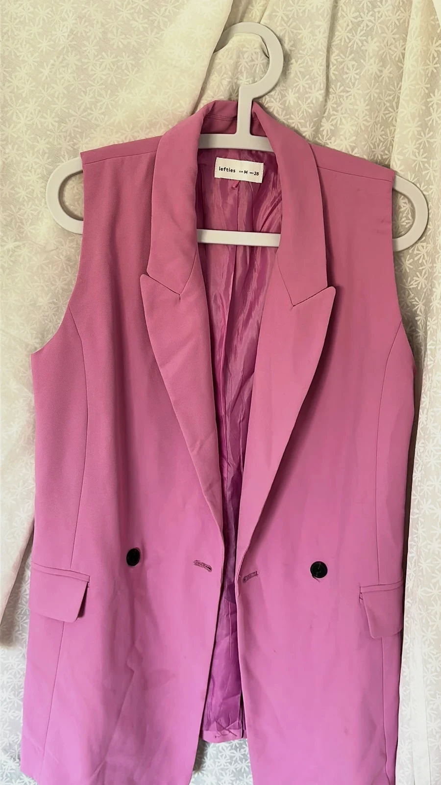 Chaleco de color rosa fucsia