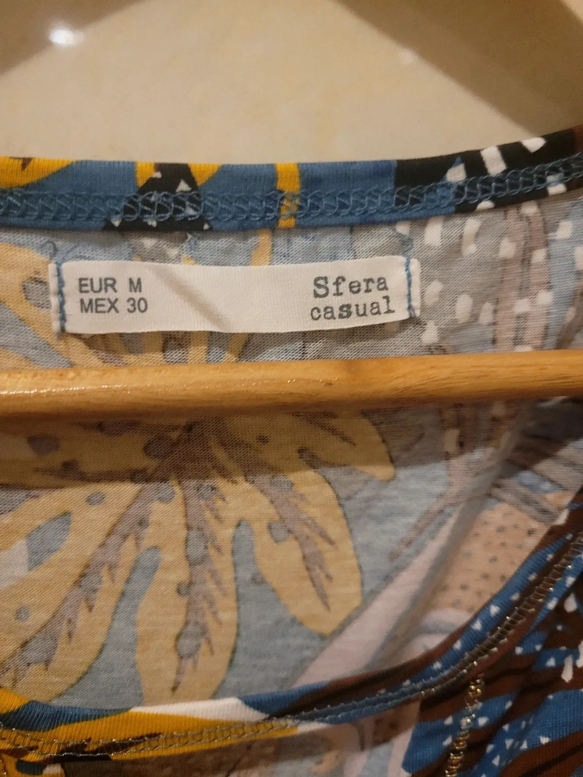 Blusa sin mangas estampada tropical Sfera M – Sfera – taille M / 38 / 10 3