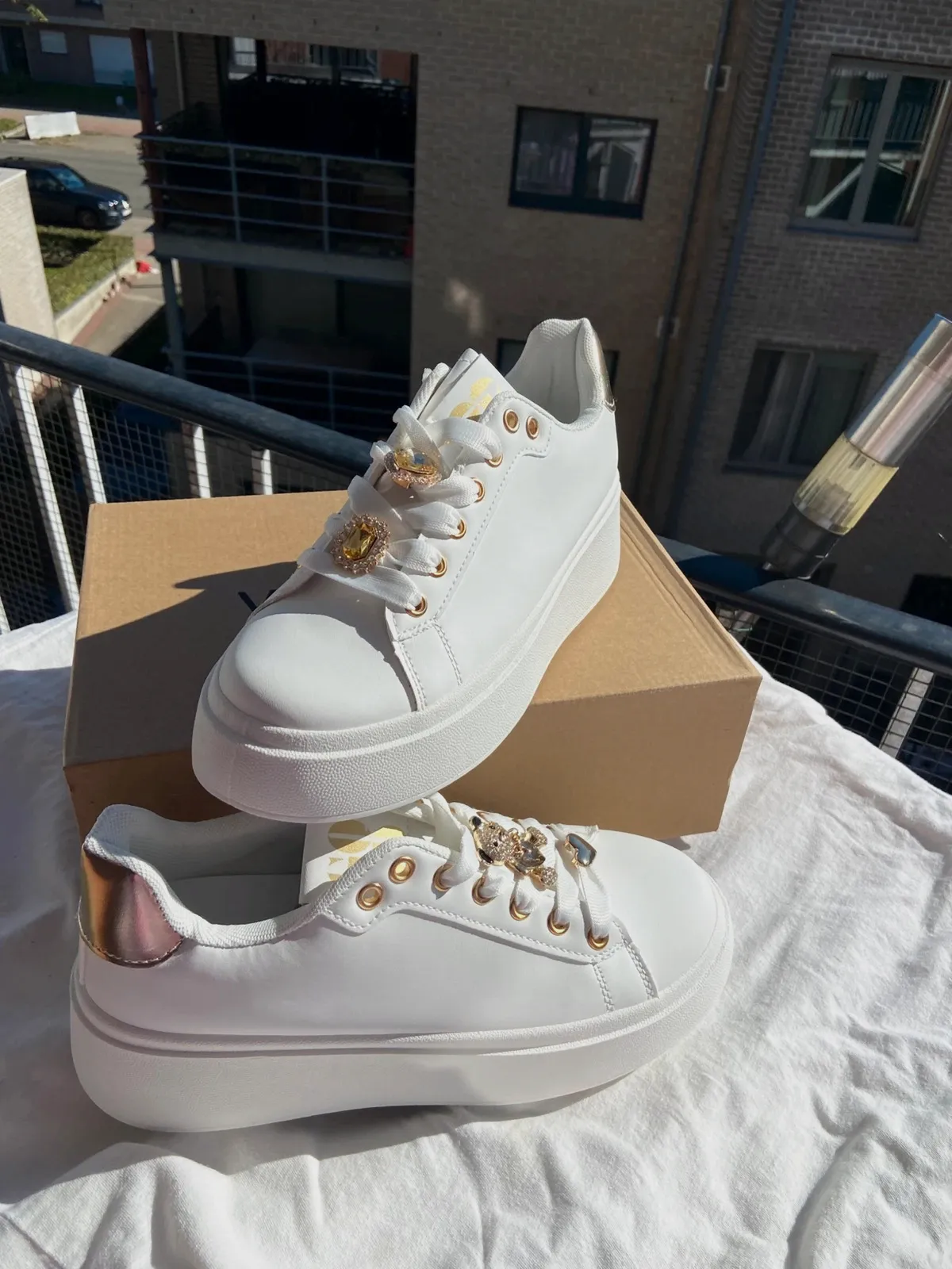 White sneakers 40 – taille 40 3