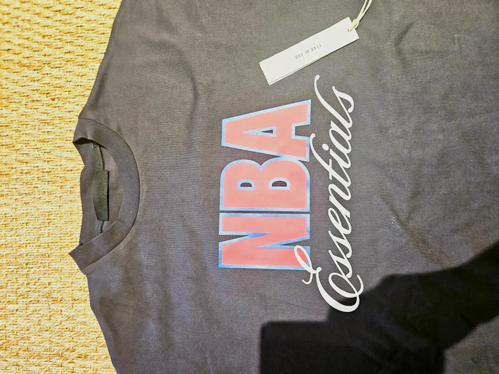 T-shirt NBA Essentials noir logo – NBA – noir – taille M 4