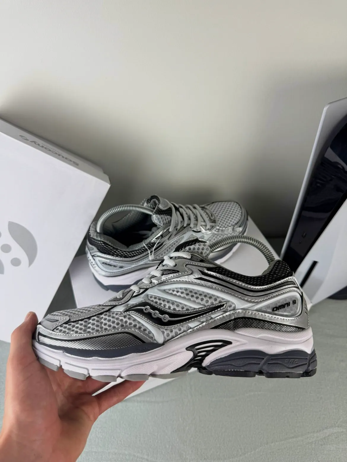 Taille 42 / Saucony Omni Pro Grid 9 Gris – Saucony – gris – taille 42 7