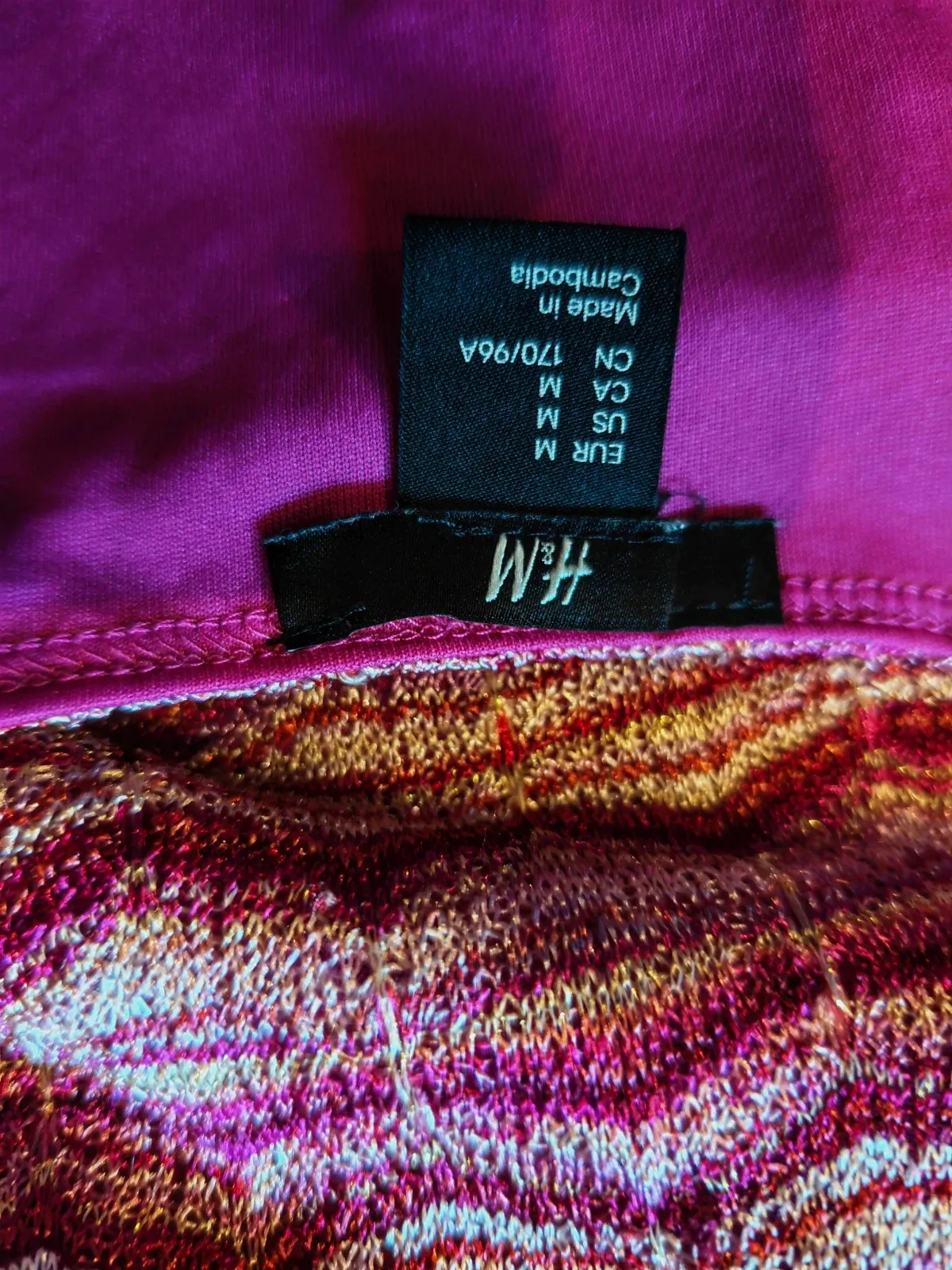 🌺Vestido entallado tonos rosas e hilos dorados con tirantes anchos, talla M – H&M – taille M / 38 / 10 5