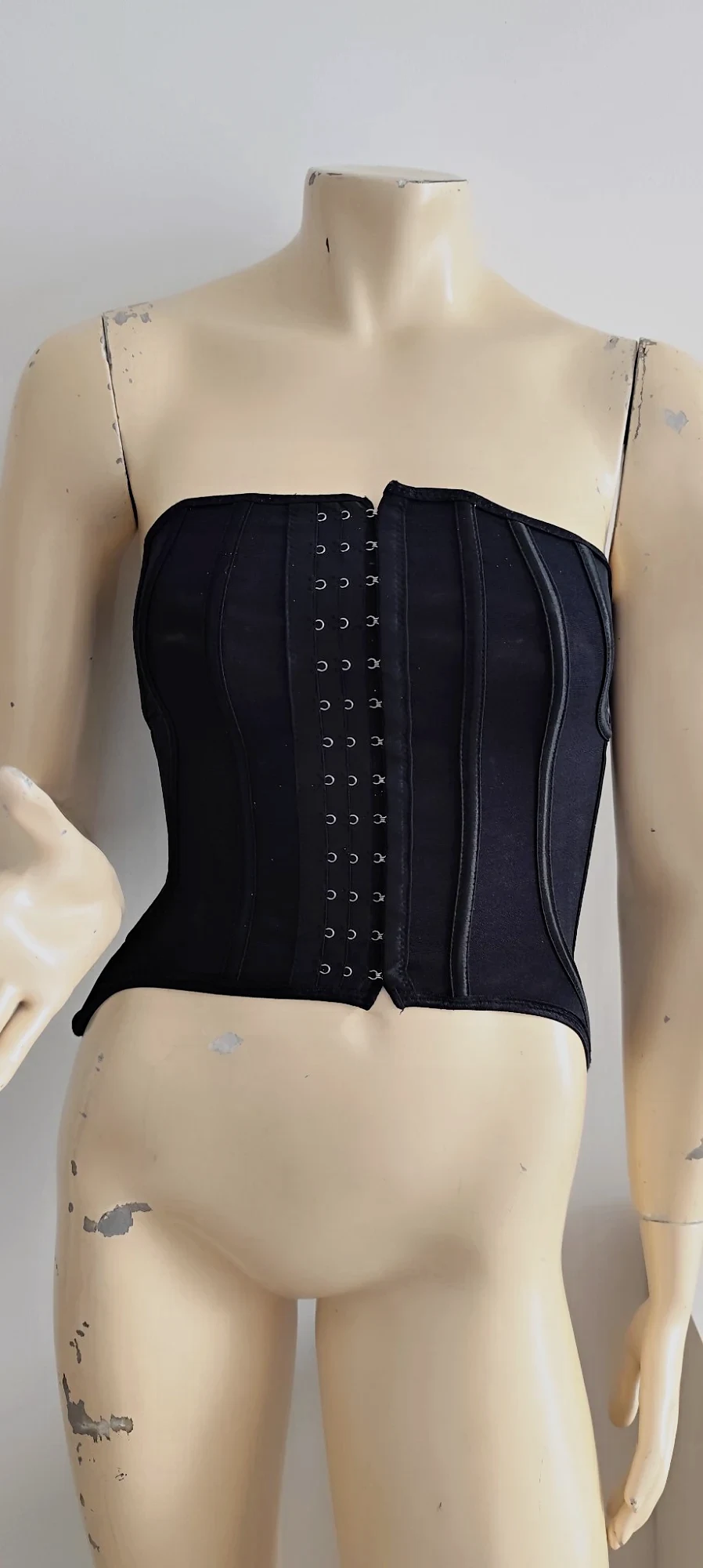 superbe corset noir reglable taille 36