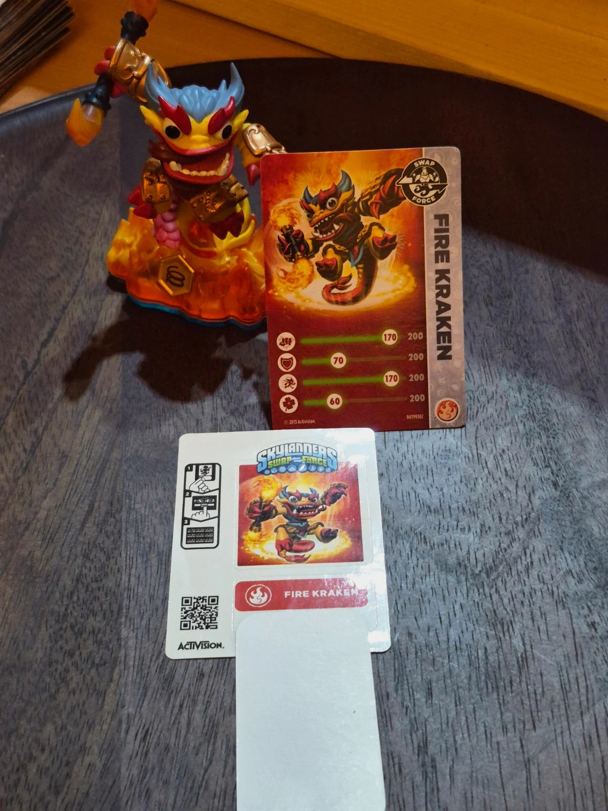 Figurine Skylanders Swap Force - Fire Kraken (Figurine + Carte + Sticker)