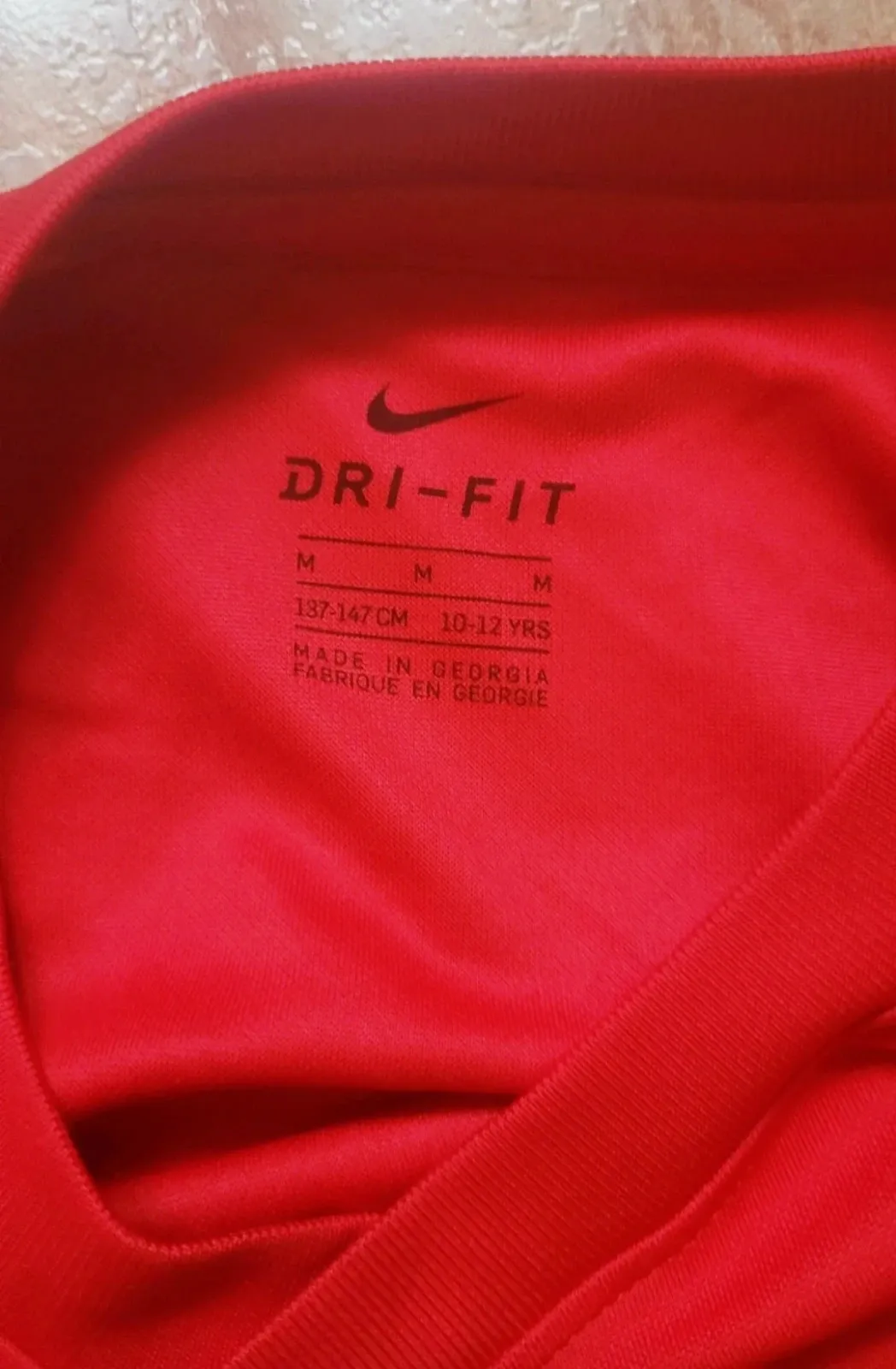 Camiseta deportiva roja Nike Dri-FIT – Nike – taille 11 ans / 146 cm 4