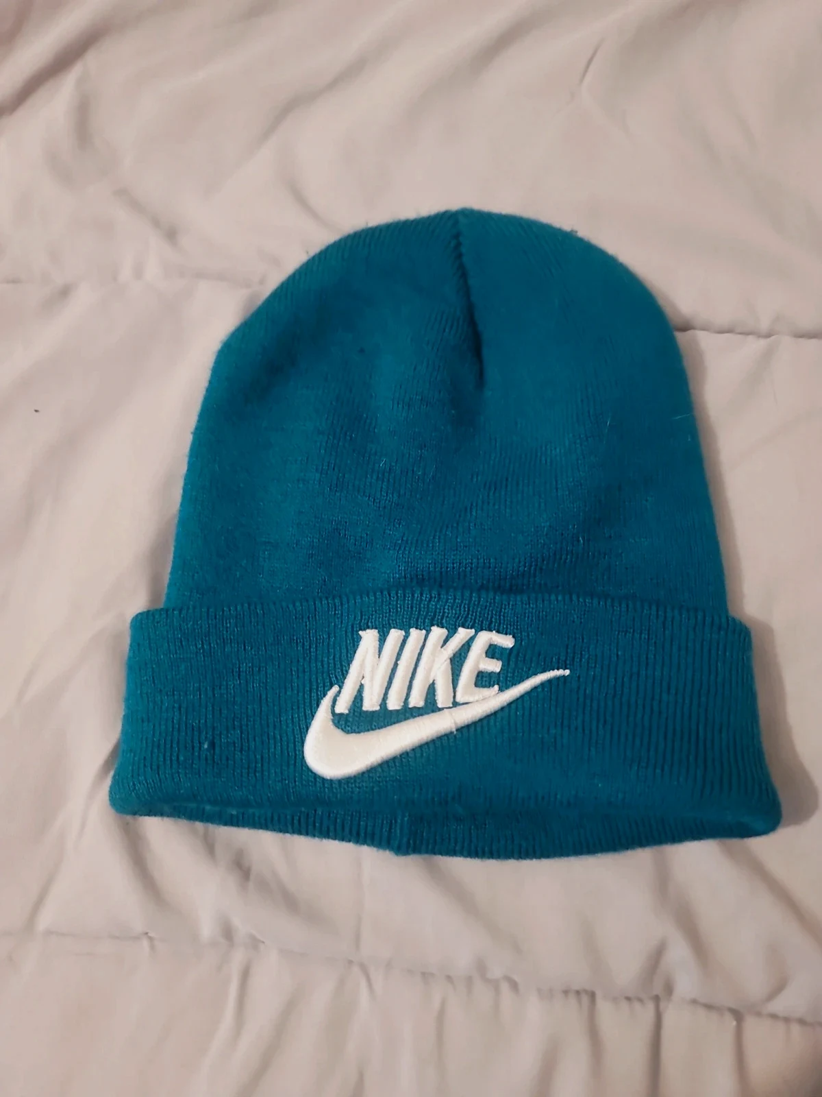 Bonnet Nike Bleu Canard à Revers – Logo Brodé Blanc – Nike – taille Taille unique