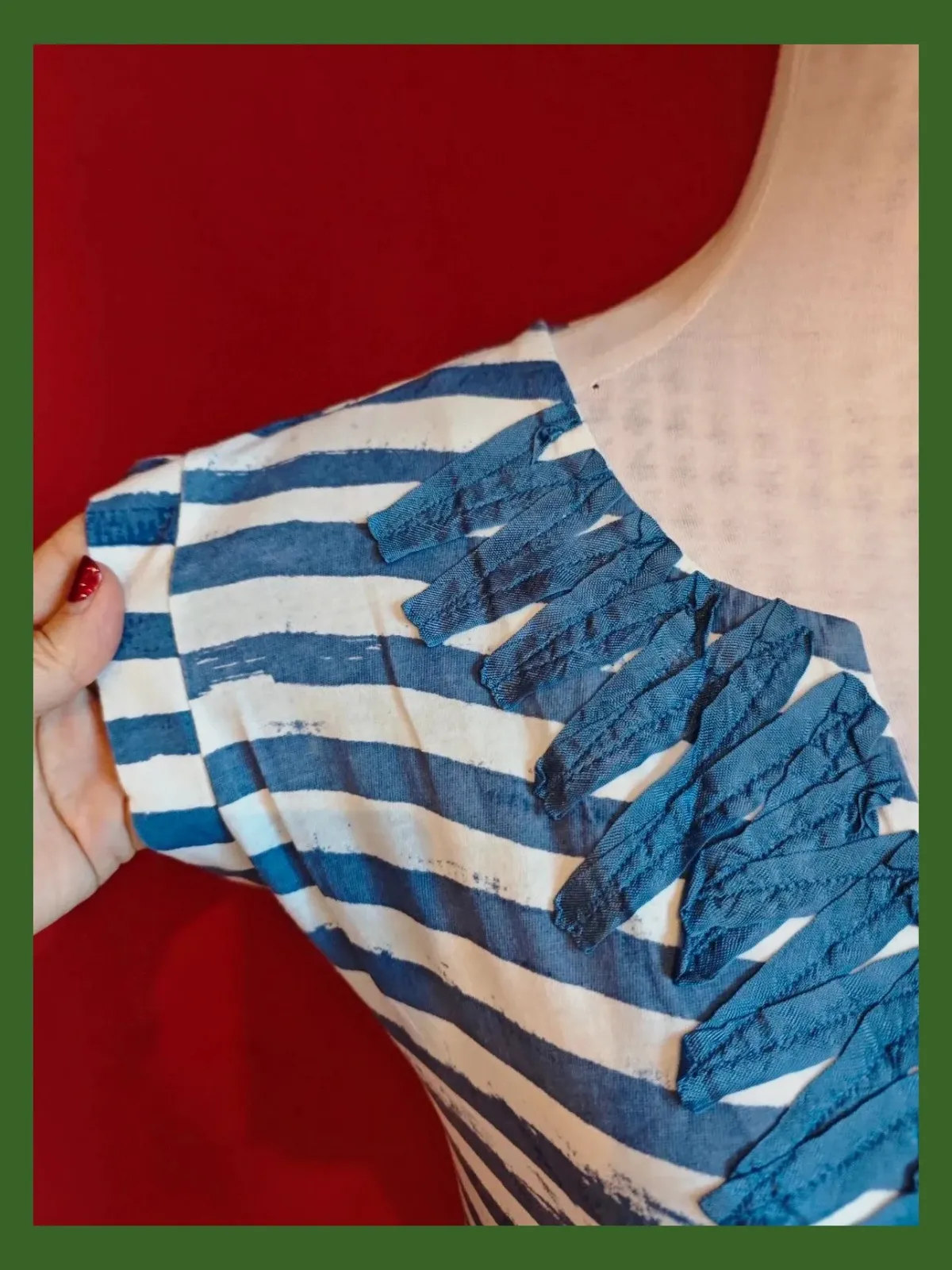 🌺Preciosa camiseta de rayas azul y blanco efecto desteñido con cinta de raso en escote. Talla S – Cortefiel – taille S / 36 / 8 3