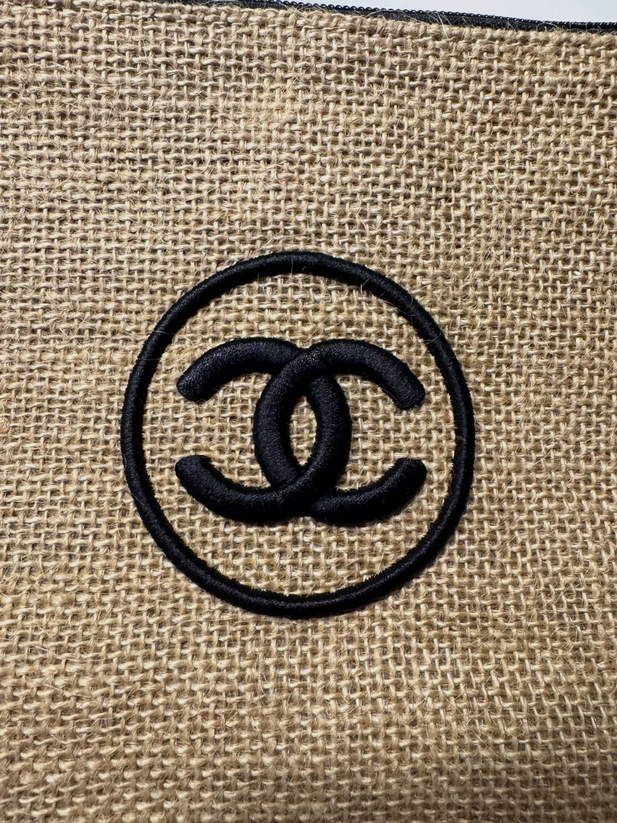 Trousse CHANEL BEAUTÉ – Chanel 2