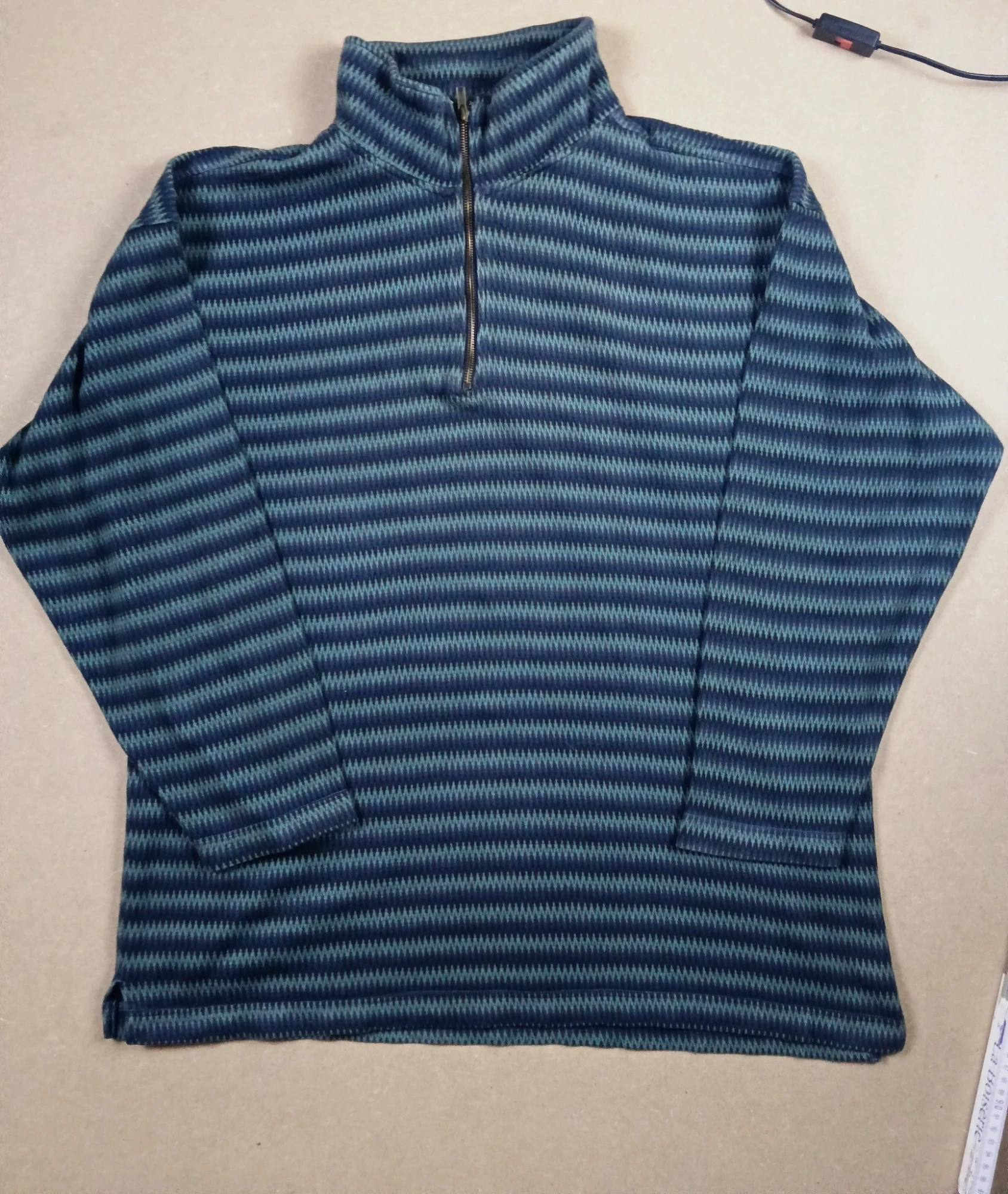 Pull col zippé Etirel bleu marine taille XL