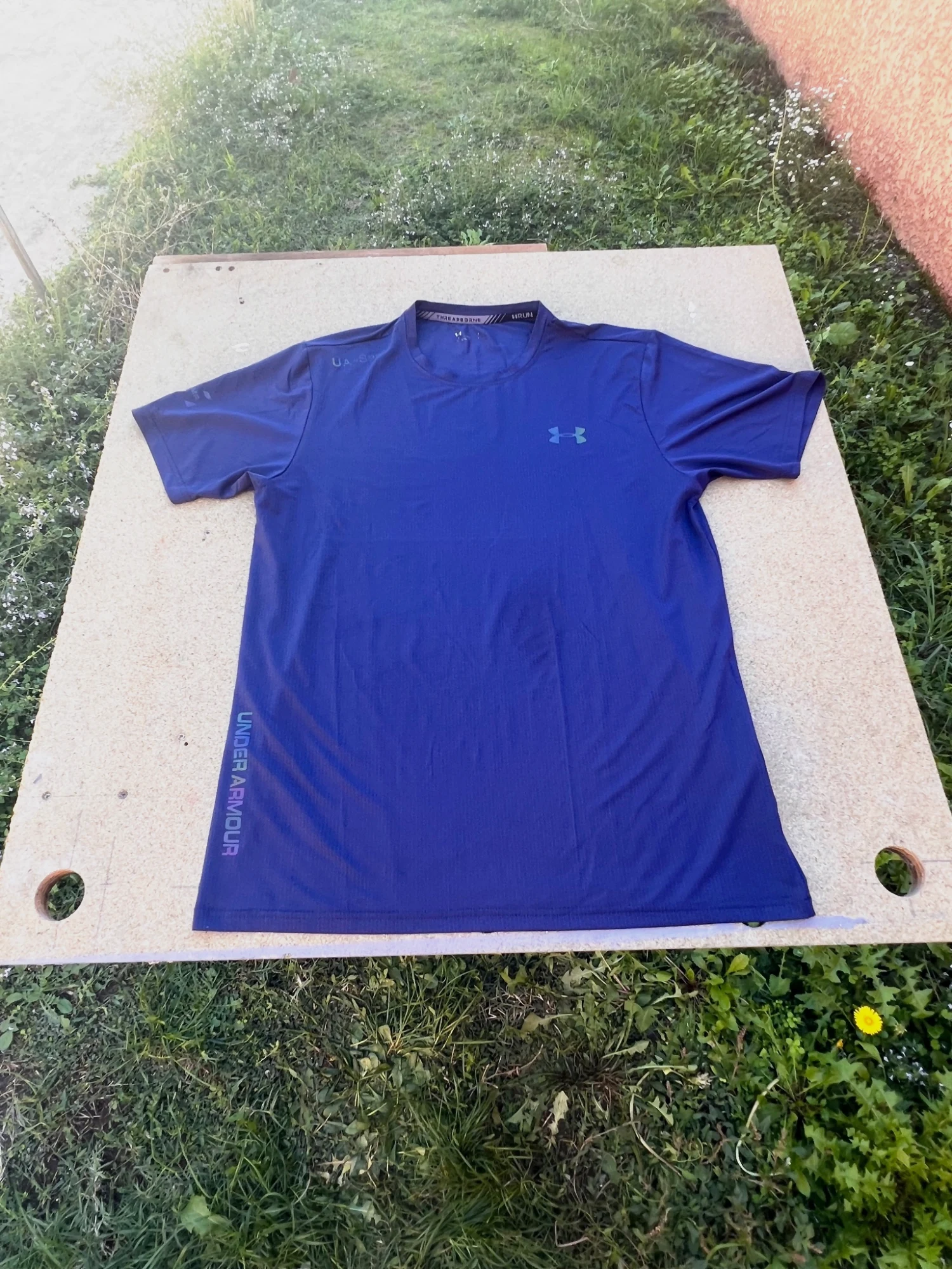 T-shirt Under Armour Threadborne bleu