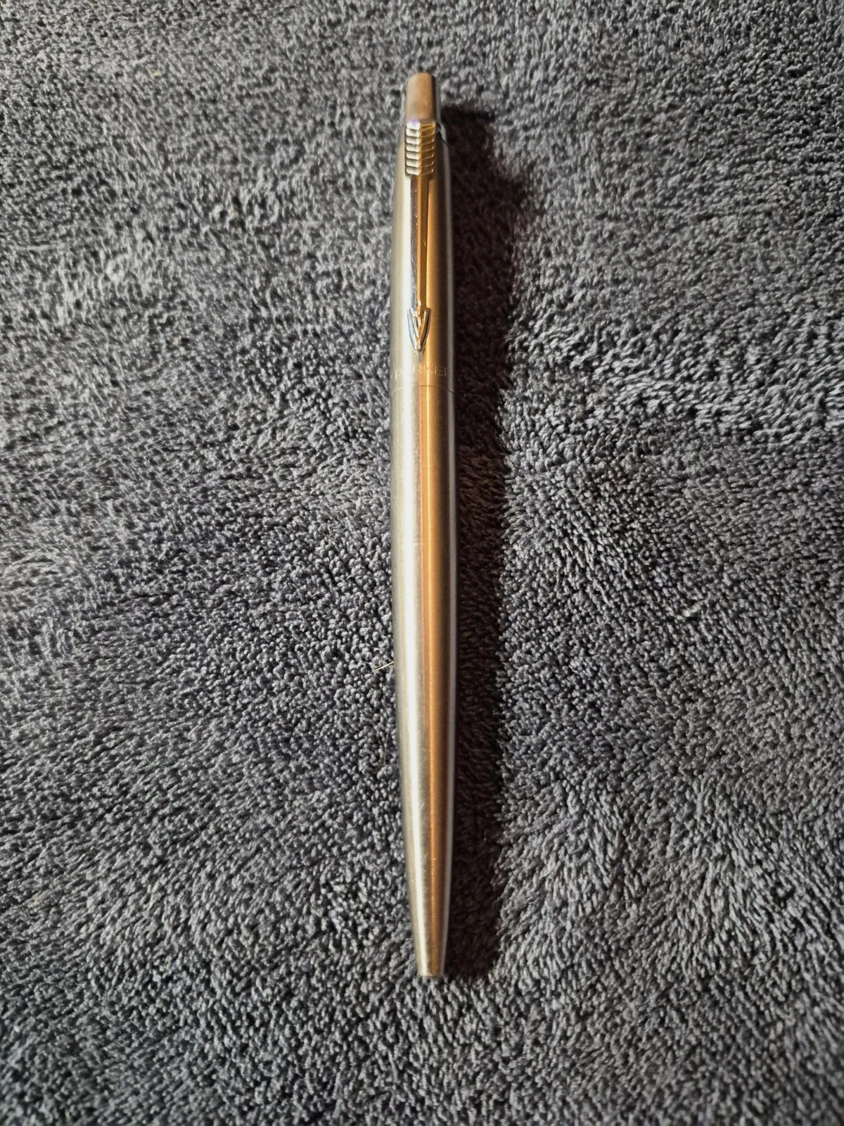 Stylo à bille Parker argenté