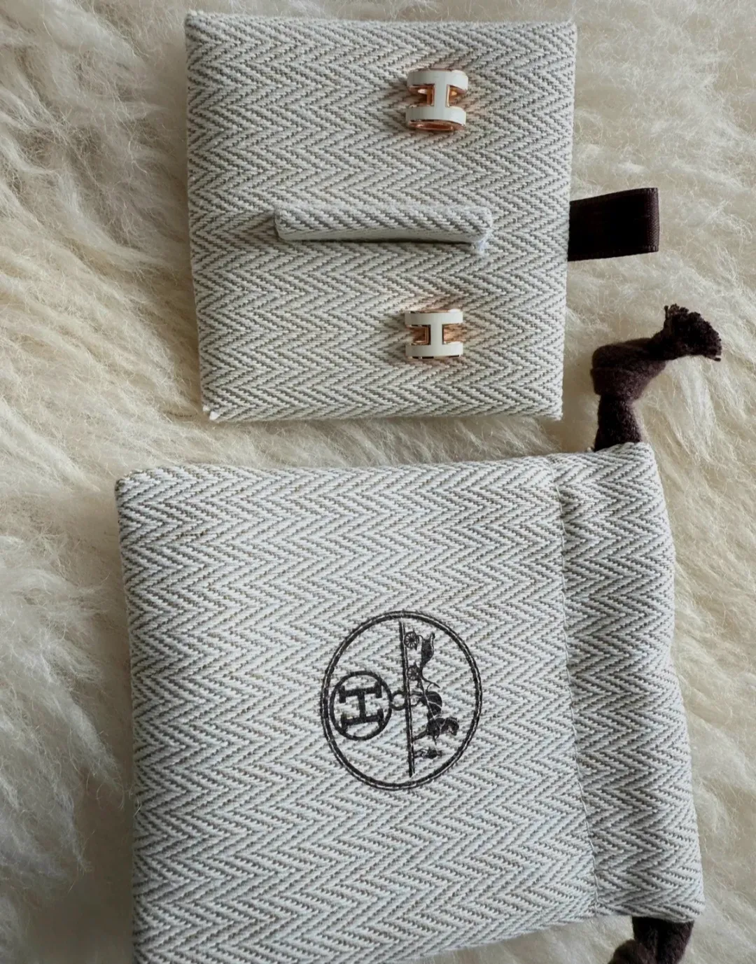 Boucles d'oreilles Hermès Mini Pop H doré et beige – Hermès – beige et doré – taille Taille unique 4