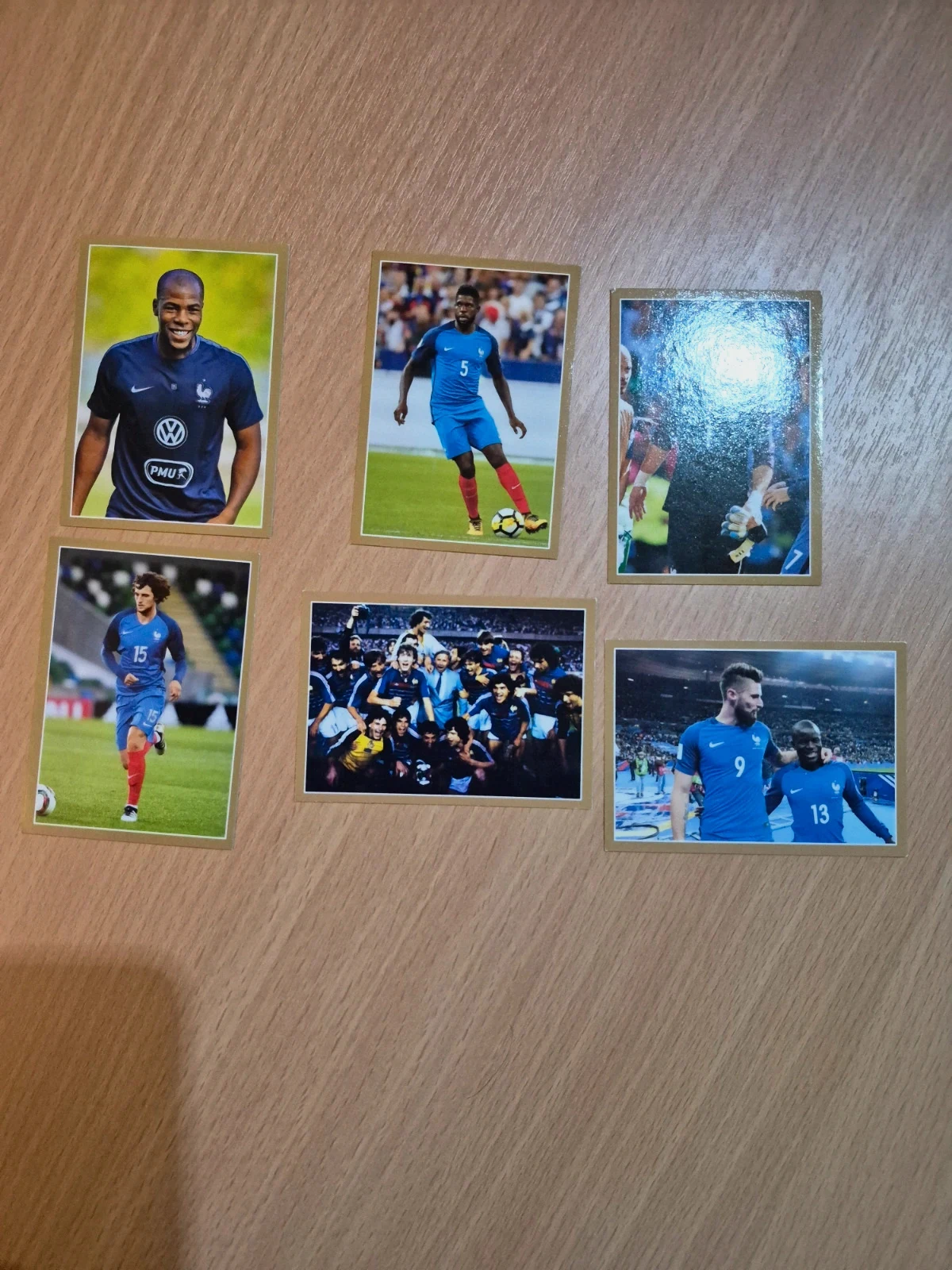 Lot de 6 autocollants panini (carrefour) France