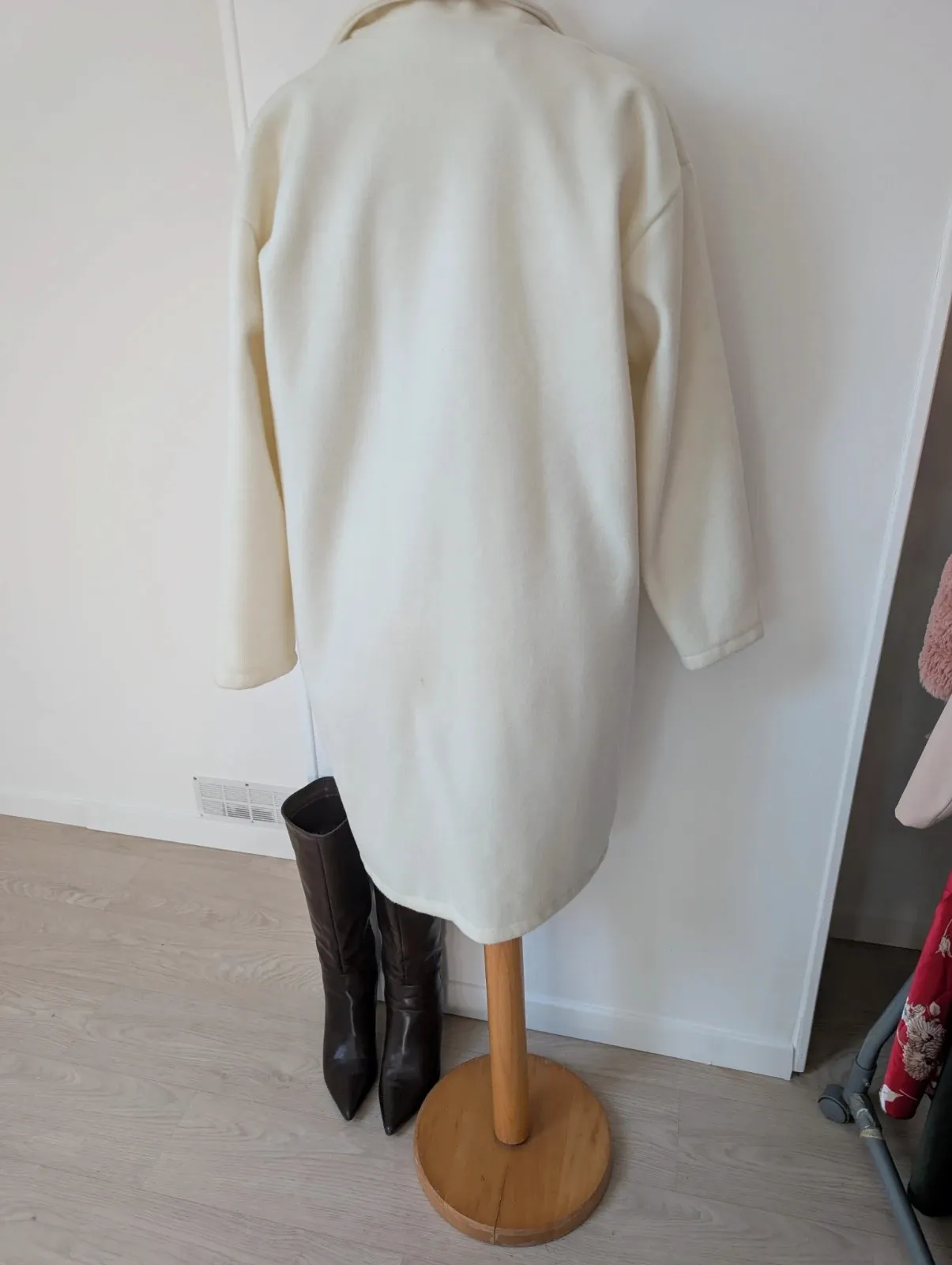 Manteau beige crème hiver TU jusqu'au 42 – Italia Independent – taille Taille unique 5