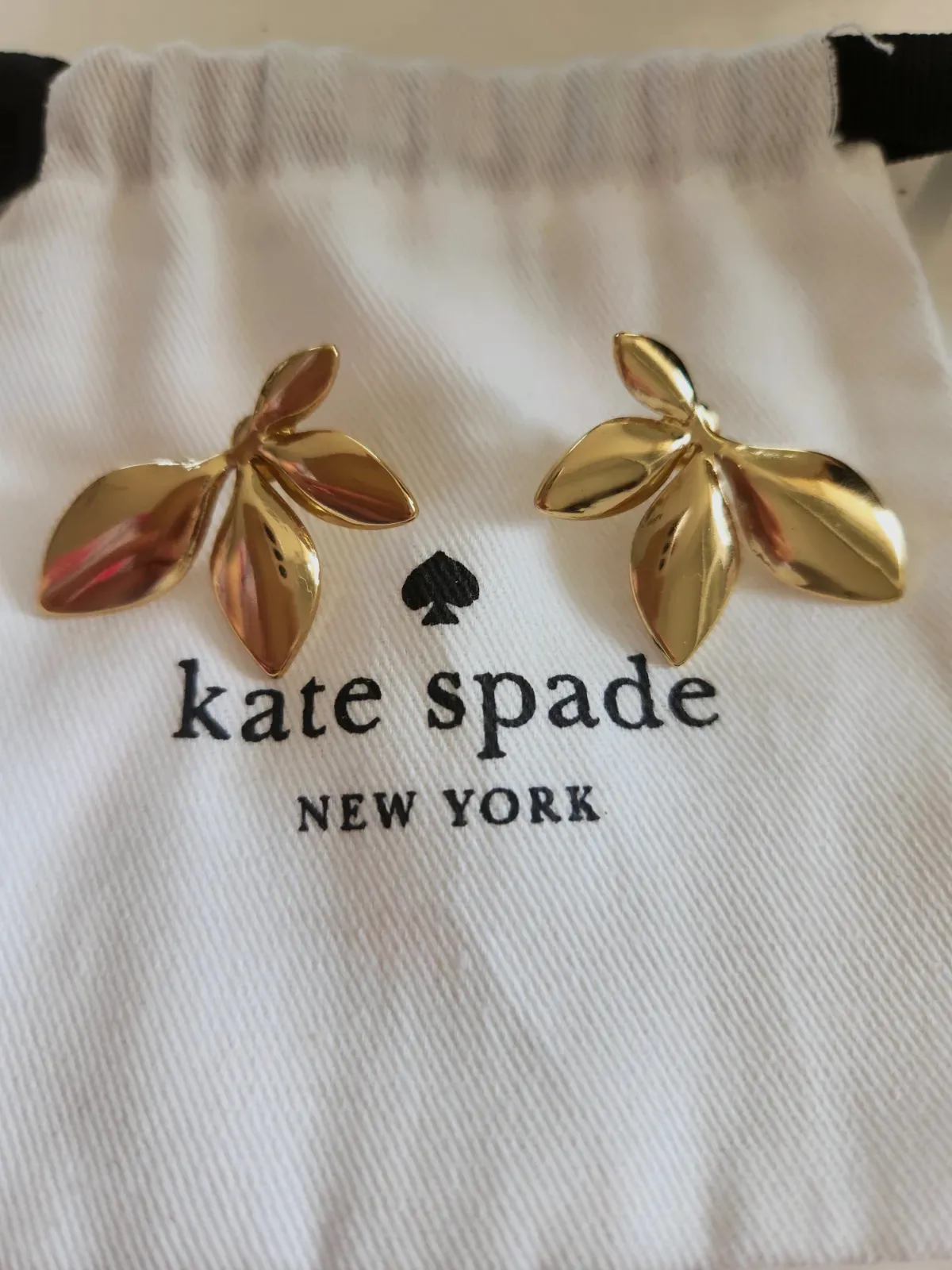 Boucles d'oreilles Kate Spade feuilles dorées – Kate Spade – or – taille Taille unique 2