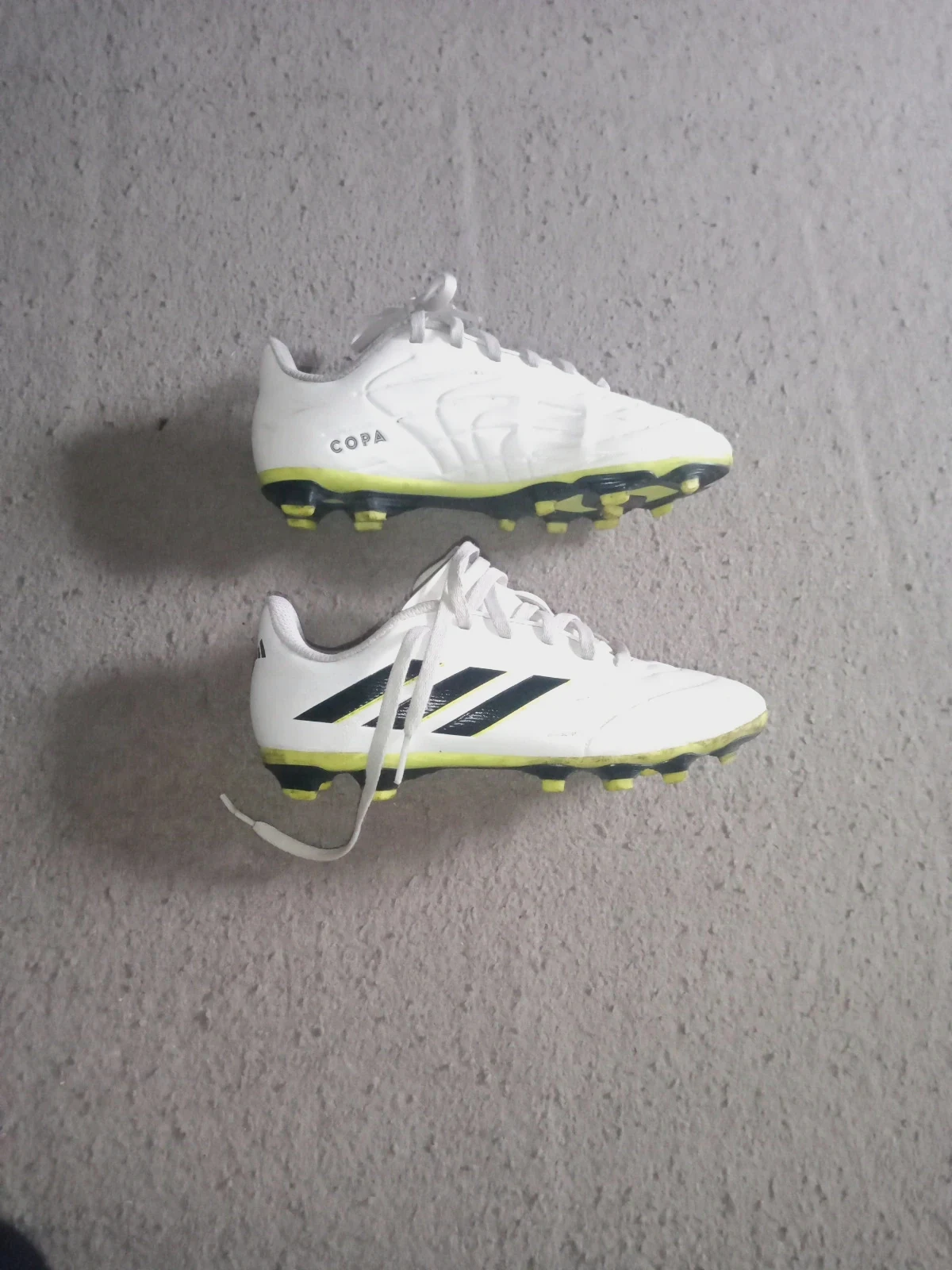 Crampons Adidas 33 – adidas – taille 33