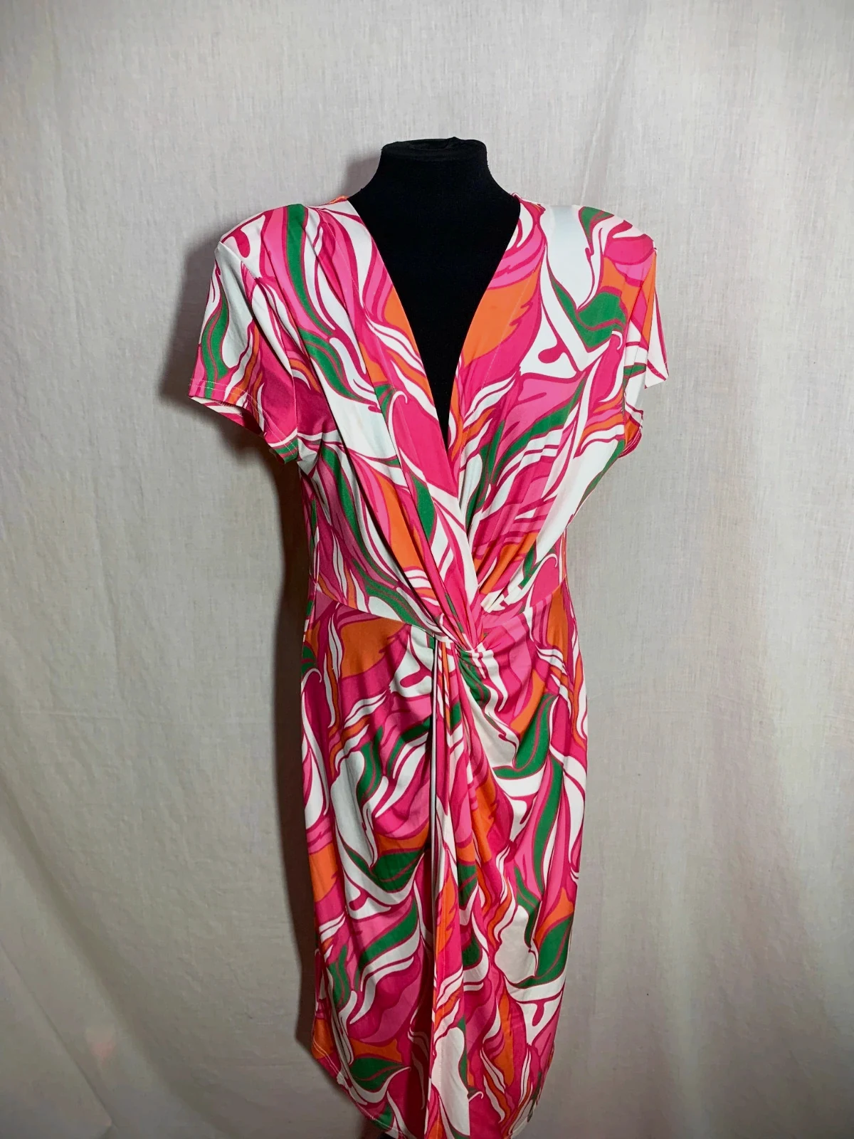 Vestido Estampado Multicolor con Escote Cruzado y Manga Corta | Multicolor Printed Dress | FRK – FRK – taille 5XL / 50 / 22