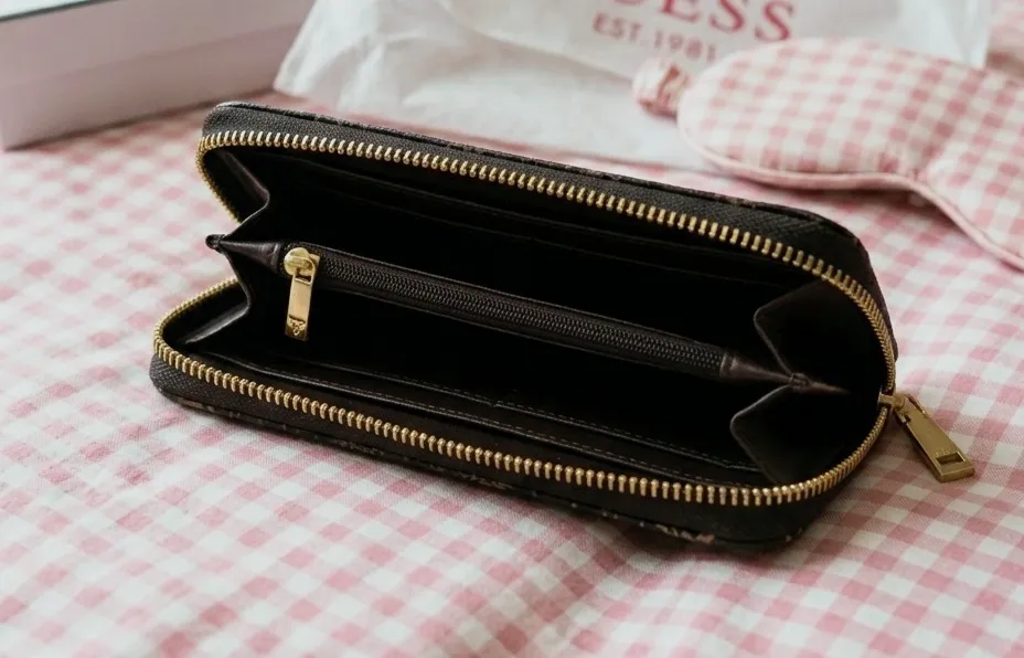 Portefeuille femme noir avec fermetures  – Guess – noir 6