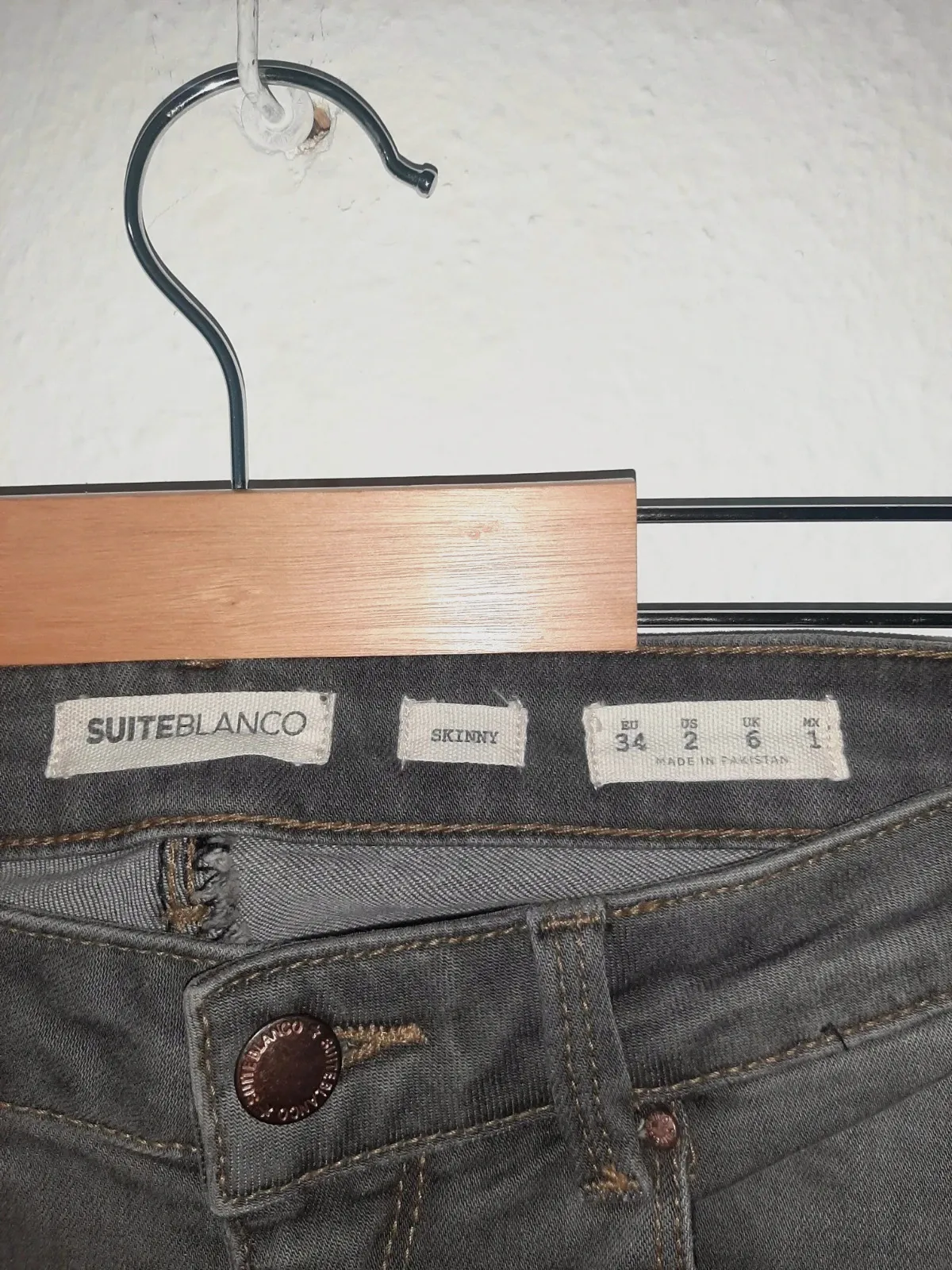 Pantalón gris – SuiteBlanco – taille XS / 34 / 6 3
