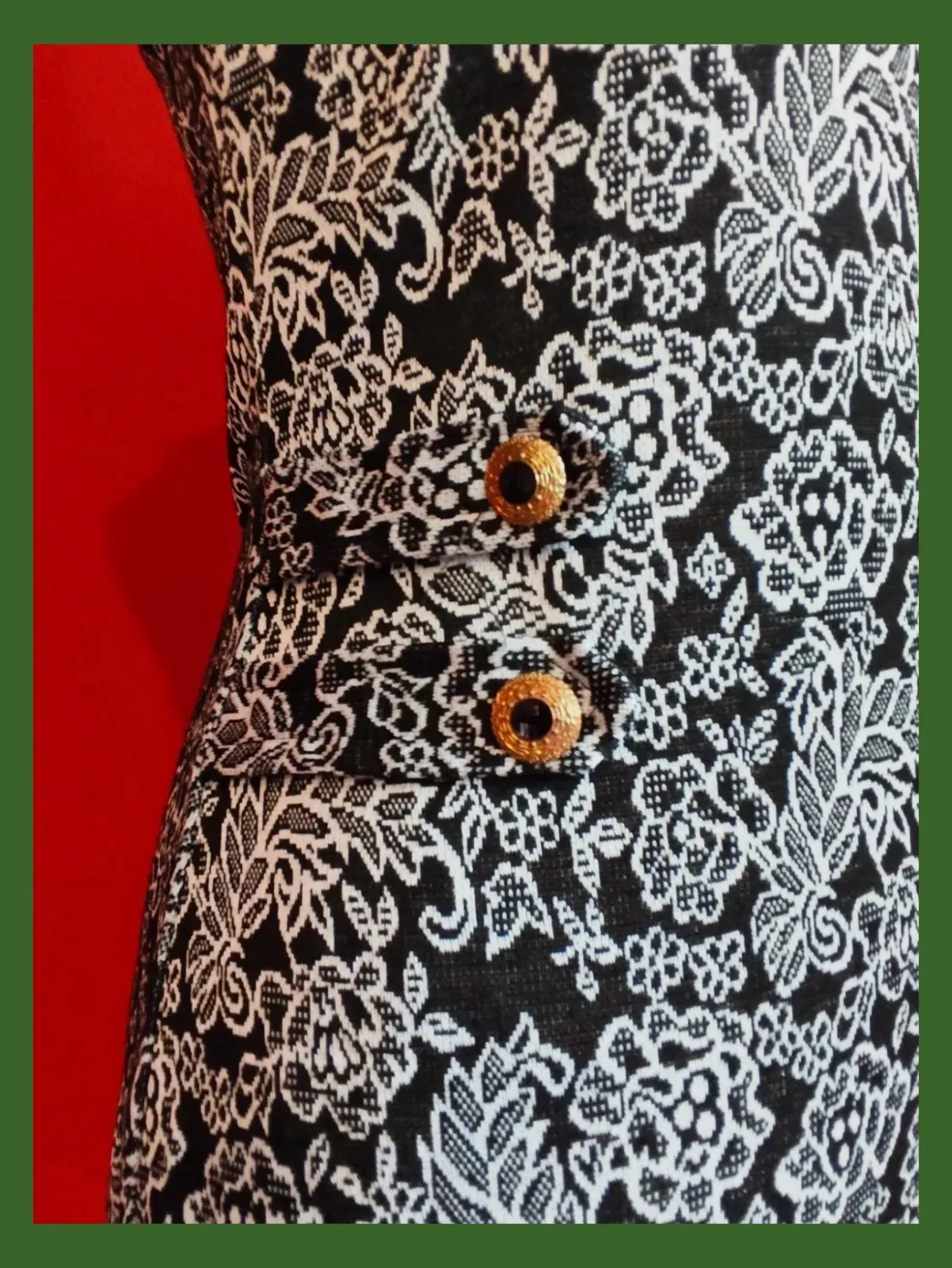 🌺 Estiloso vestido sin mangas negro con estampado floral blanco – CelopWoman – taille S / 36 / 8 3