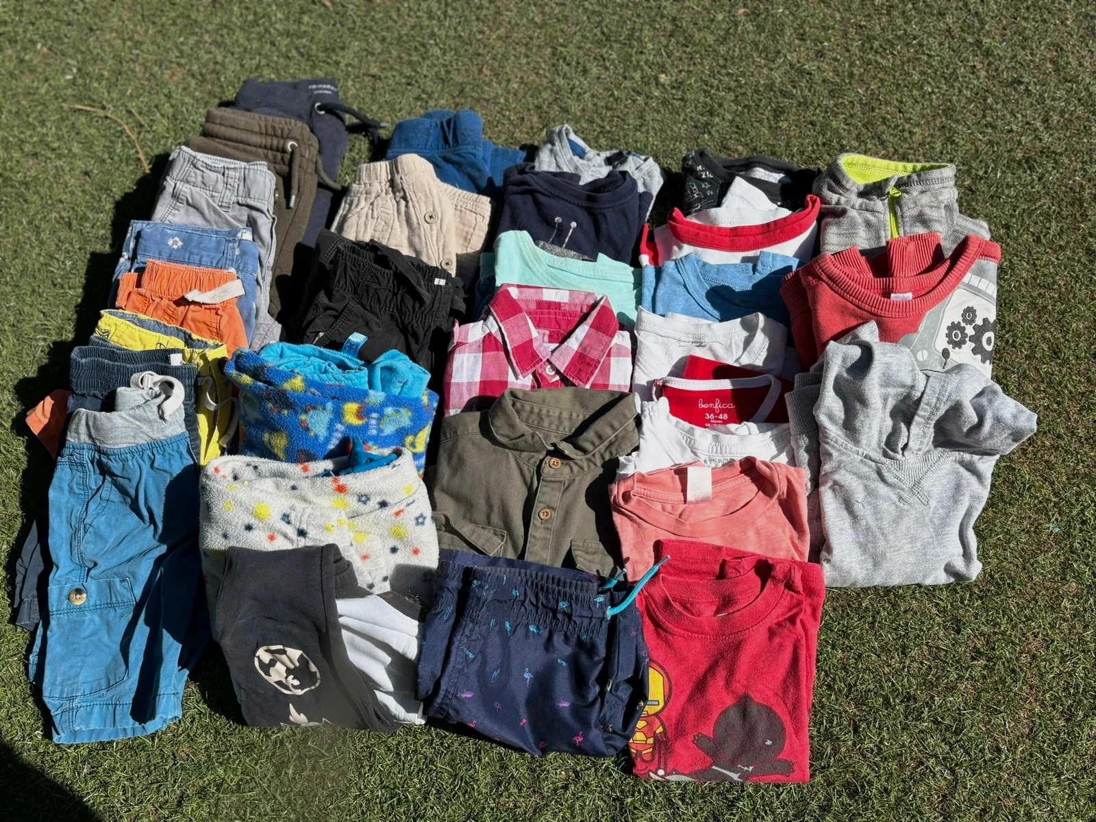 Lote de ropa para niño Talla 3 – Kiabi – taille 3 ans / 98 cm