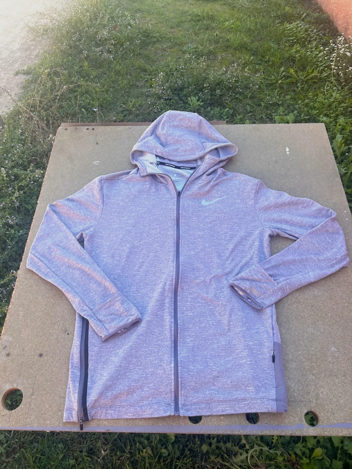 Veste zippée à capuche Nike taille L