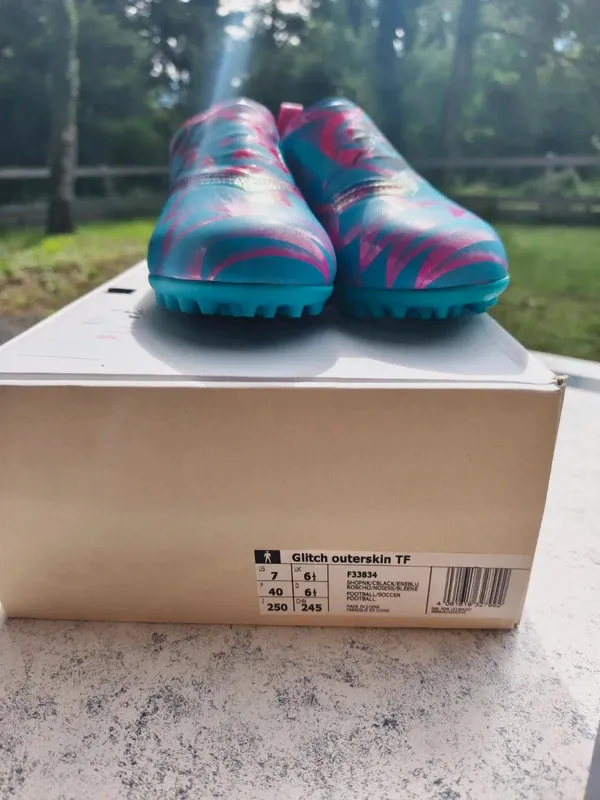 Chaussures terrain synthétique Adidas Glitch Bleu Rose – adidas – bleu, rose – taille 40 5