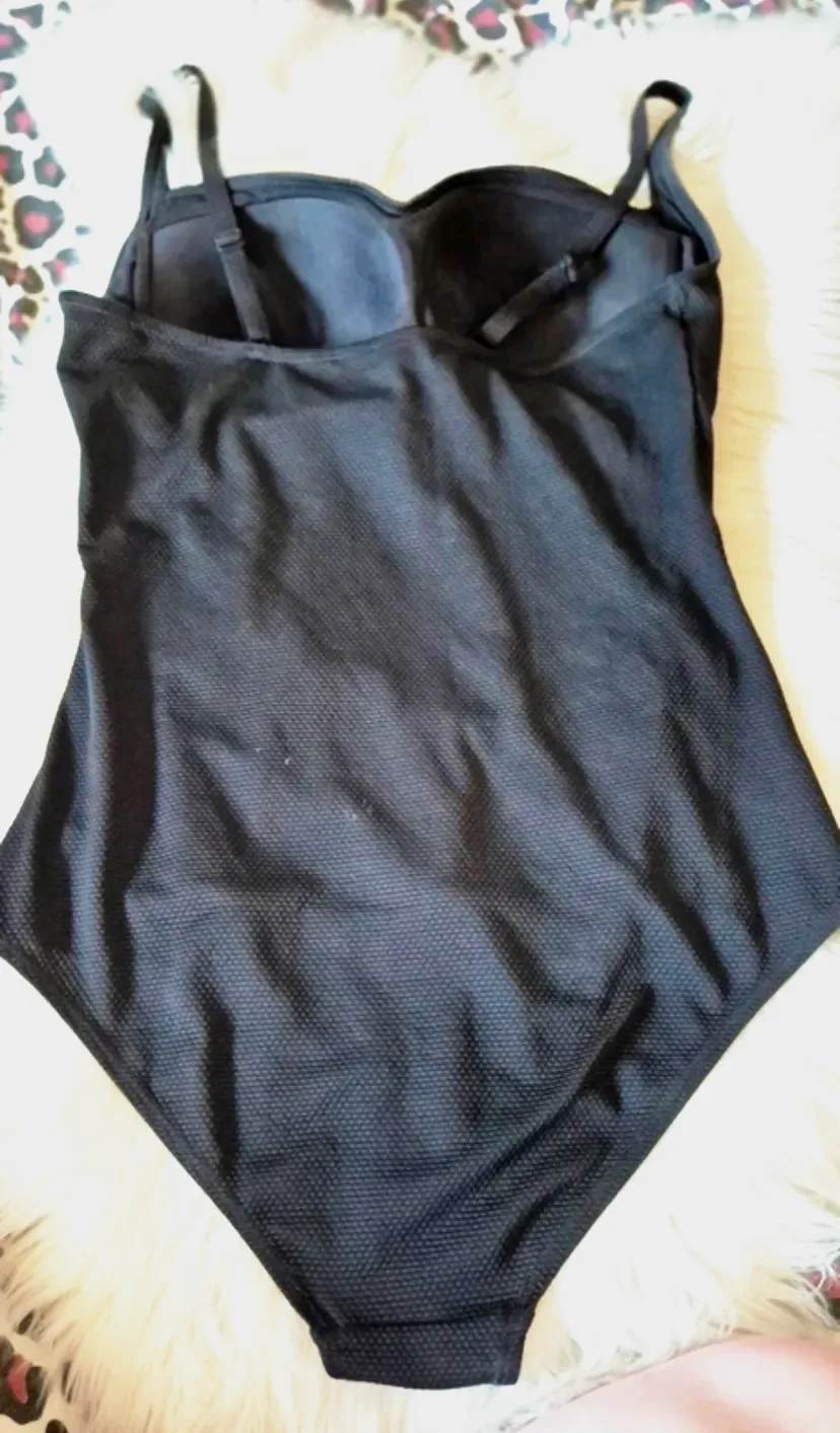 Maillot de bain noir une pièce – bon – taille S 3