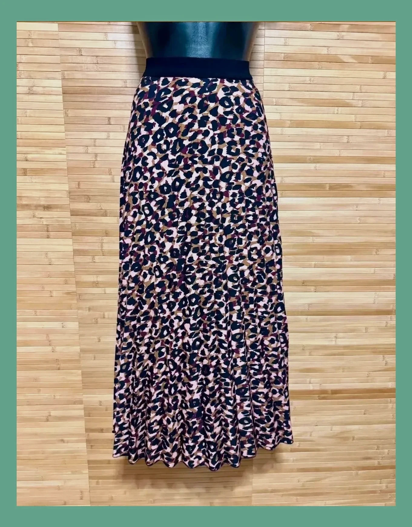 Divina falda plisada animal print , talla M 😍 – Imperial – taille M / 38 / 10