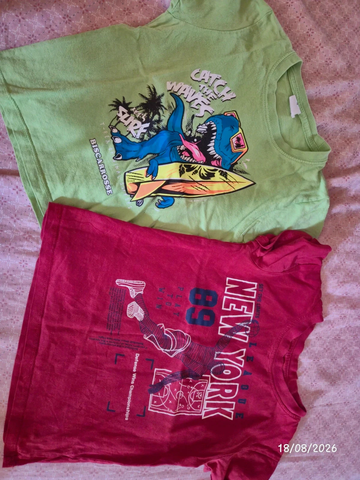 Lot tshirt 4/5 ans manches courtes