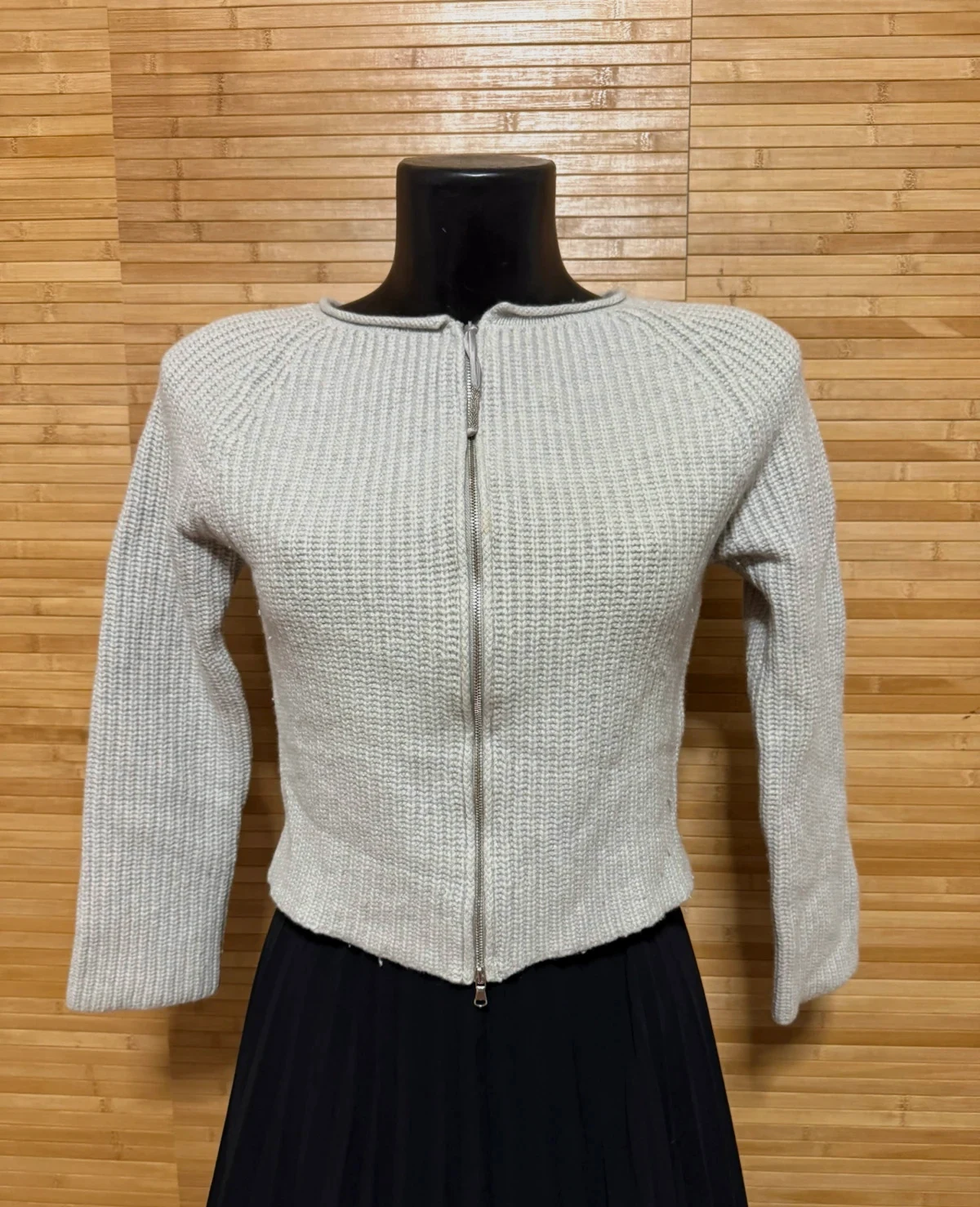 Cárdigan crop manga 3/4 de Fabiana Filippi talla XS 😍