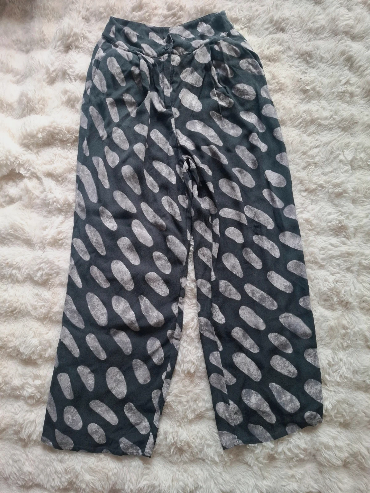 Pantalon fluide large American Vintage gris imprimé pois taille S