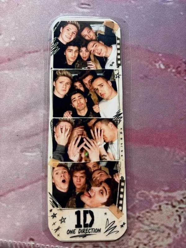 Marque page de one direction plastifier – One Direction