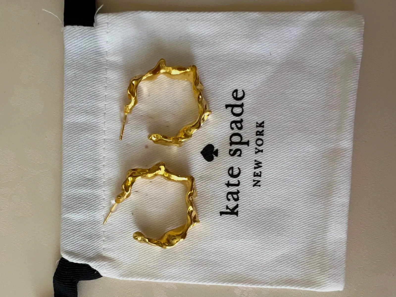 Boucles d'oreilles Kate Spade New York dorées – kate spade – doré 3