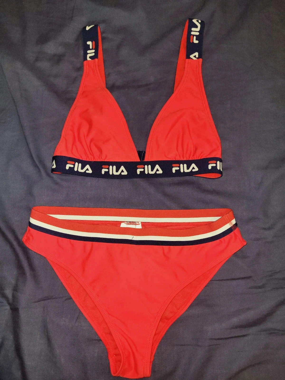 Bikini rojo Fila original con bandas elásticas talla L/m