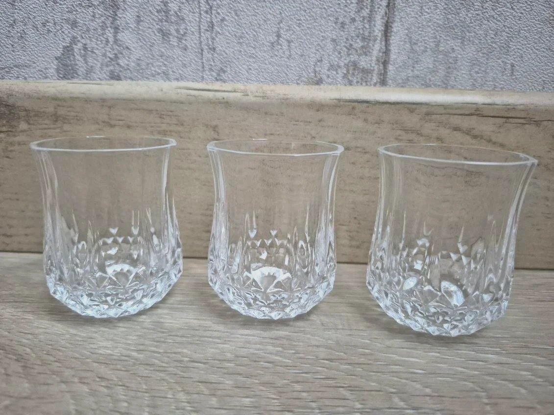 Lot de 3 verres à liqueur Cristal d’Arques Longchamp vintage 5,5 cm de haut , 4 