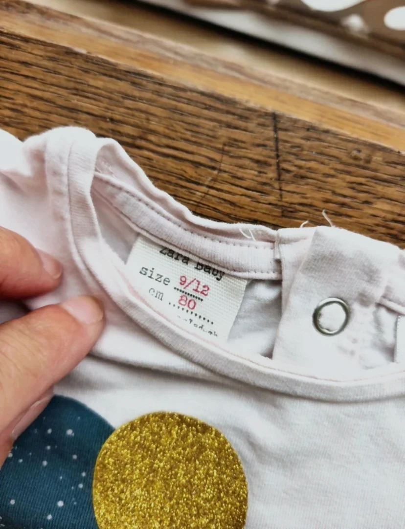 T-shirt enfant blanc à paillettes dorées