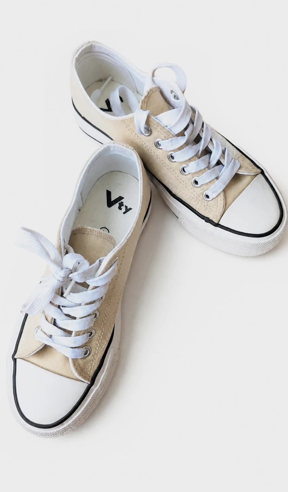 Zapatillas VTY beige/crema T.36 | Básicas, cómodas y combinan con todo