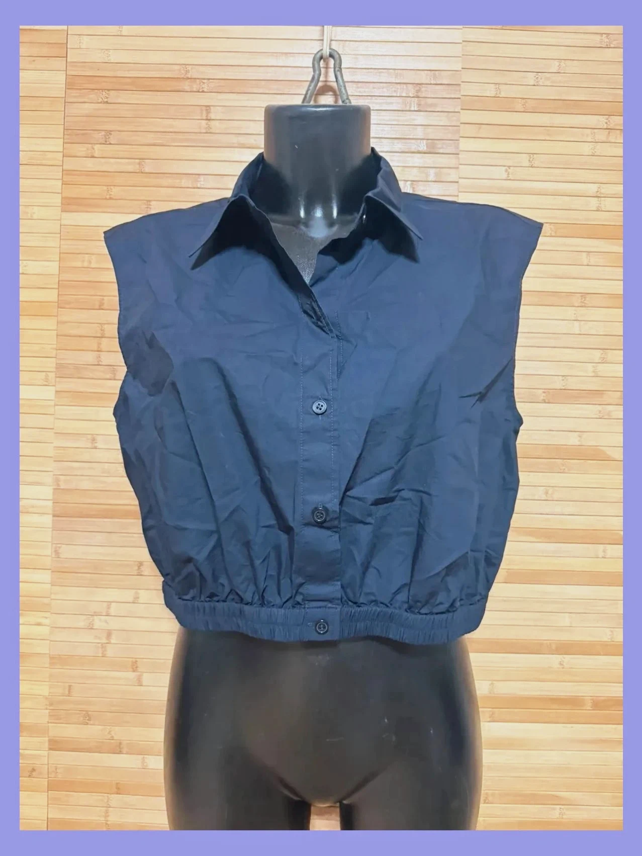 Divina camisa crop de marca Cos , talla 44 😍