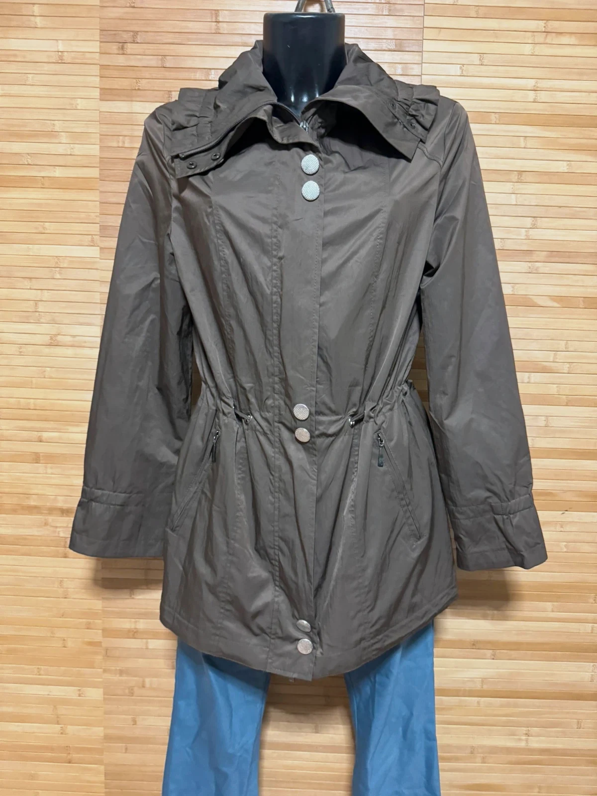 Divina chaqueta parka ligera marca Isabell talla 40 😍