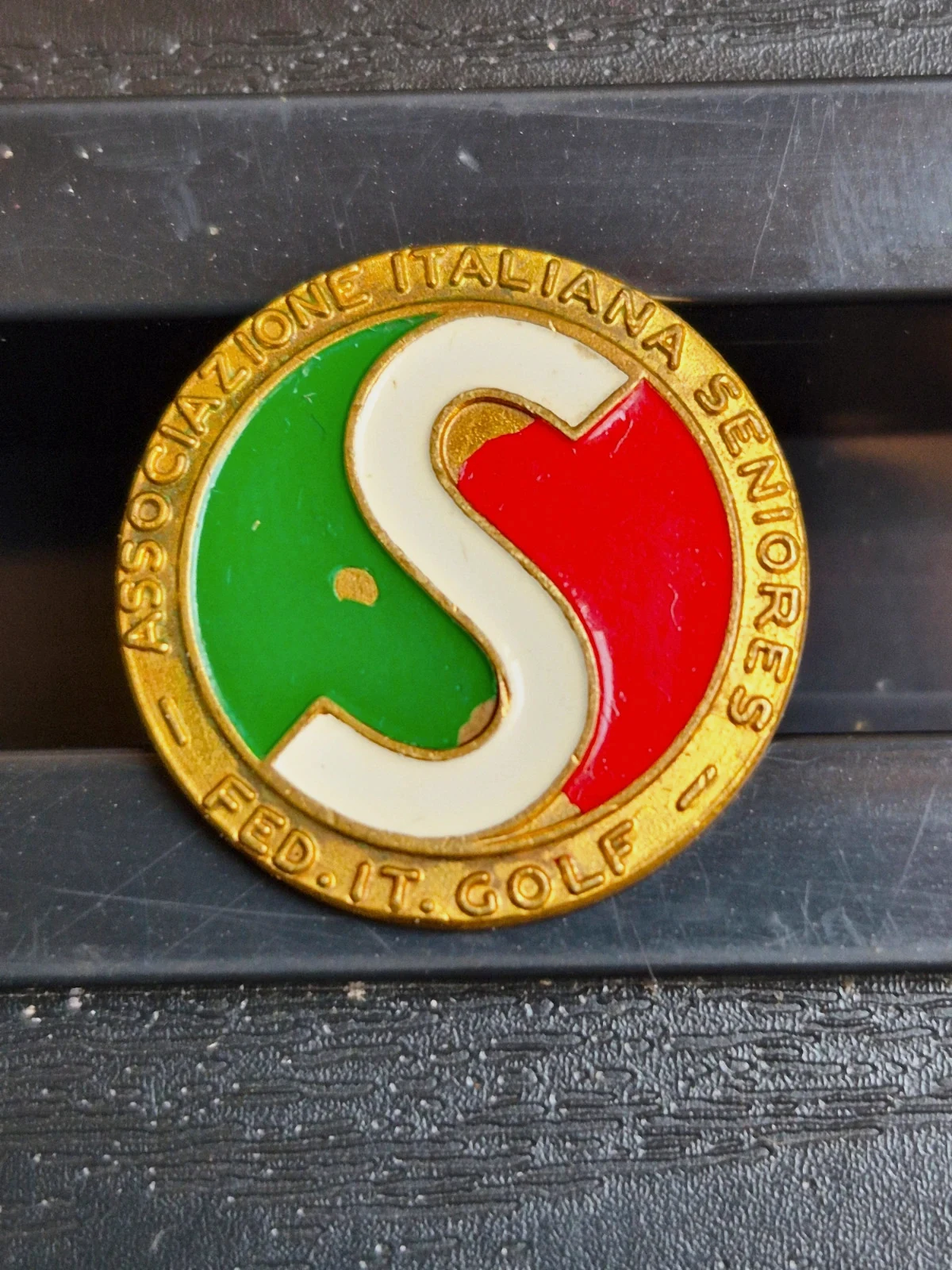 Pin's Vintage Golf - Associazione Italiana Seniores - Signé E. Granero
