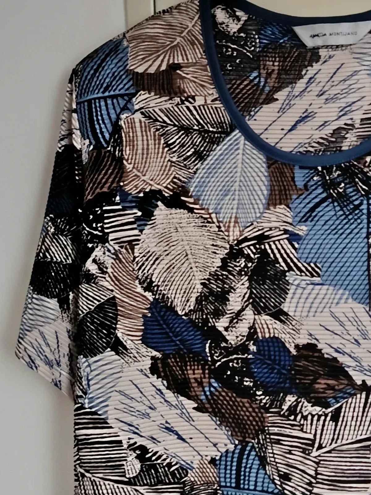 Camiseta Plisada Amalia Montijano - Estampado Tropical Chic🔥🔥 – Amalia Montijano – taille L / 40 / 12 3