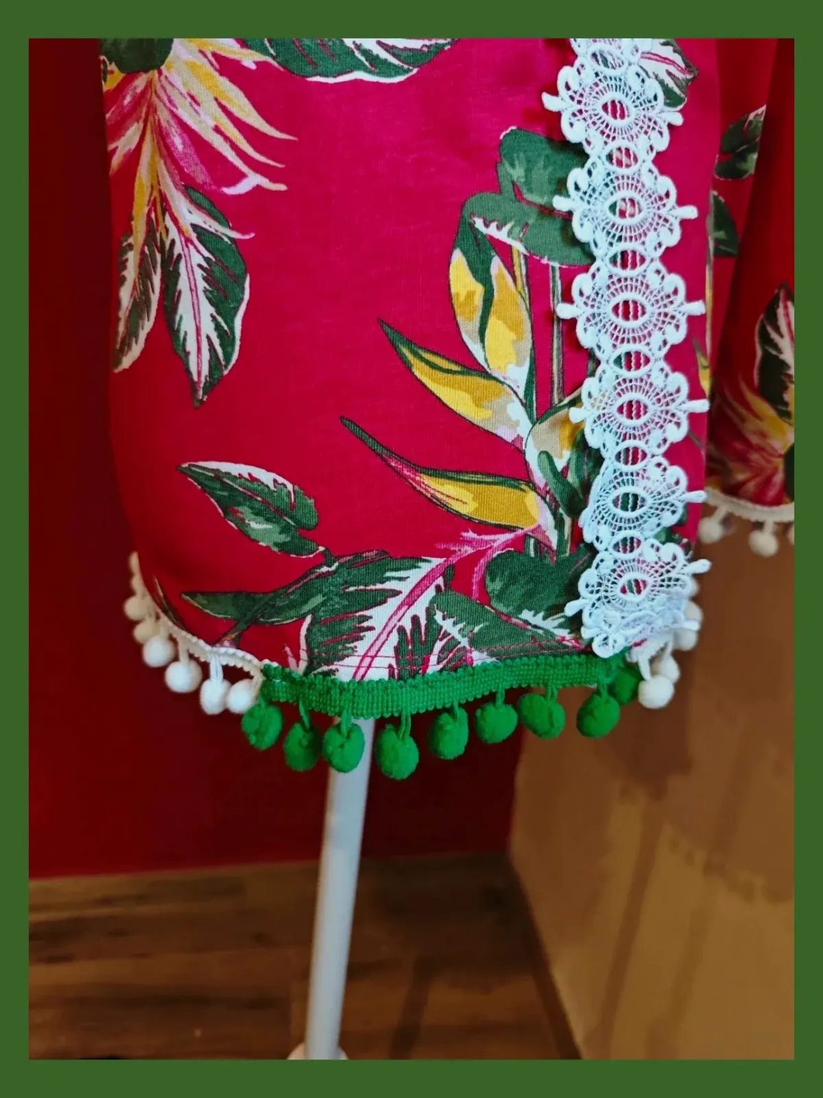 🌺Camiseta de algodón eco-friendly fucsia estampado floral con borlas y crochet – Cortefiel – taille L / 40 / 12 4