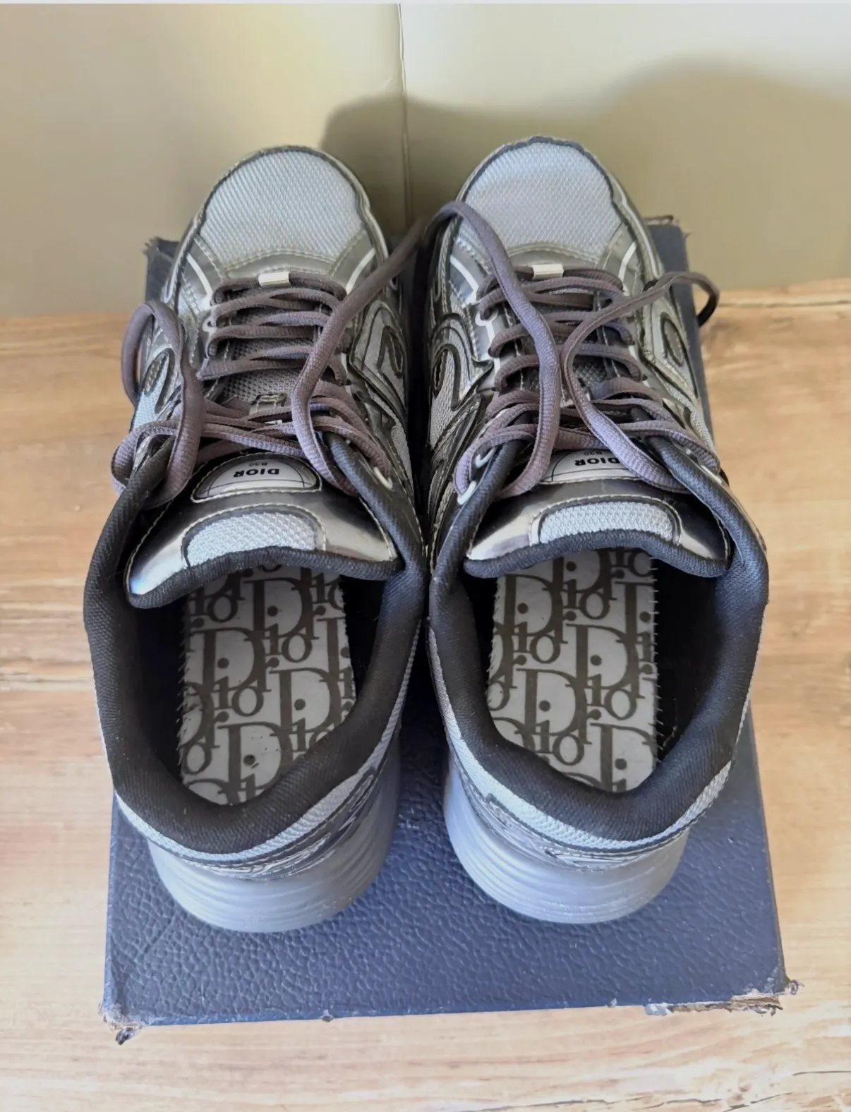 Dior B30 Gris Argenté Sneakers Homme Très Bon État – Dior – gris argenté – taille 43,5 5