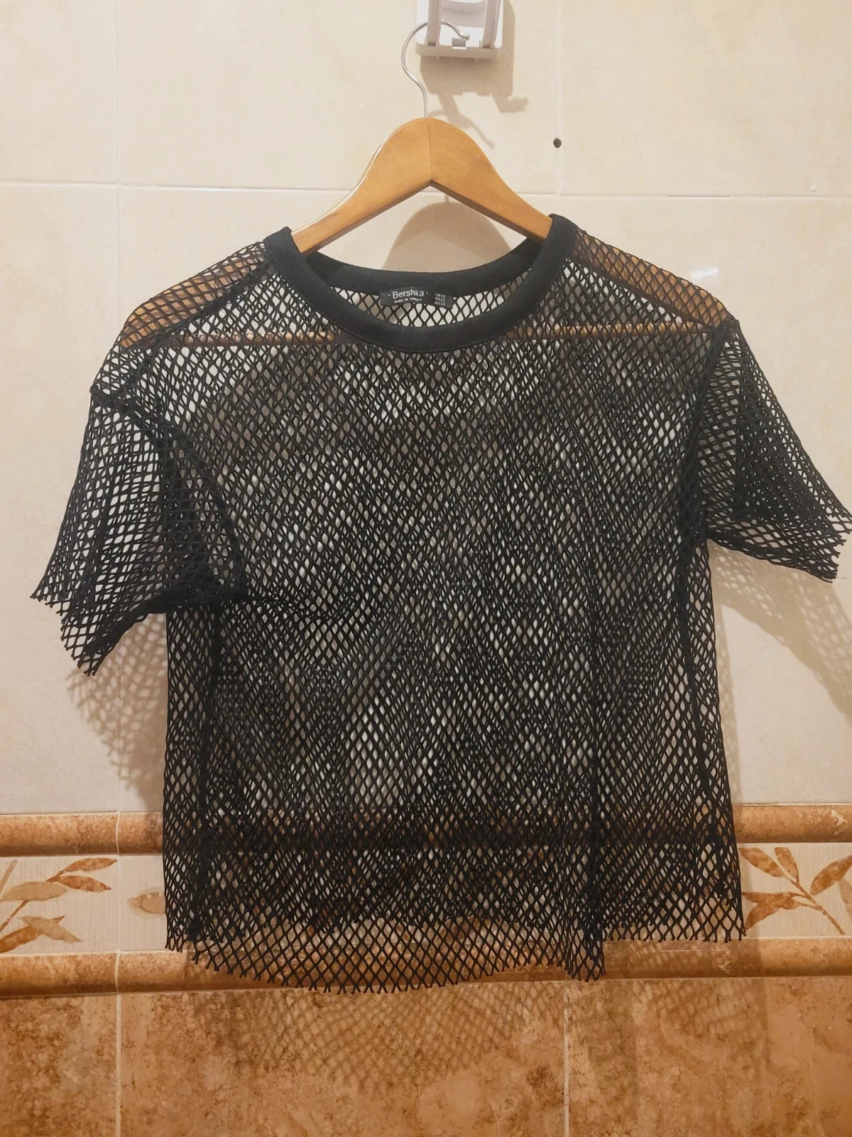 Camiseta de rejilla negra Bershka talla xs – Bershka – taille XS / 34 / 6
