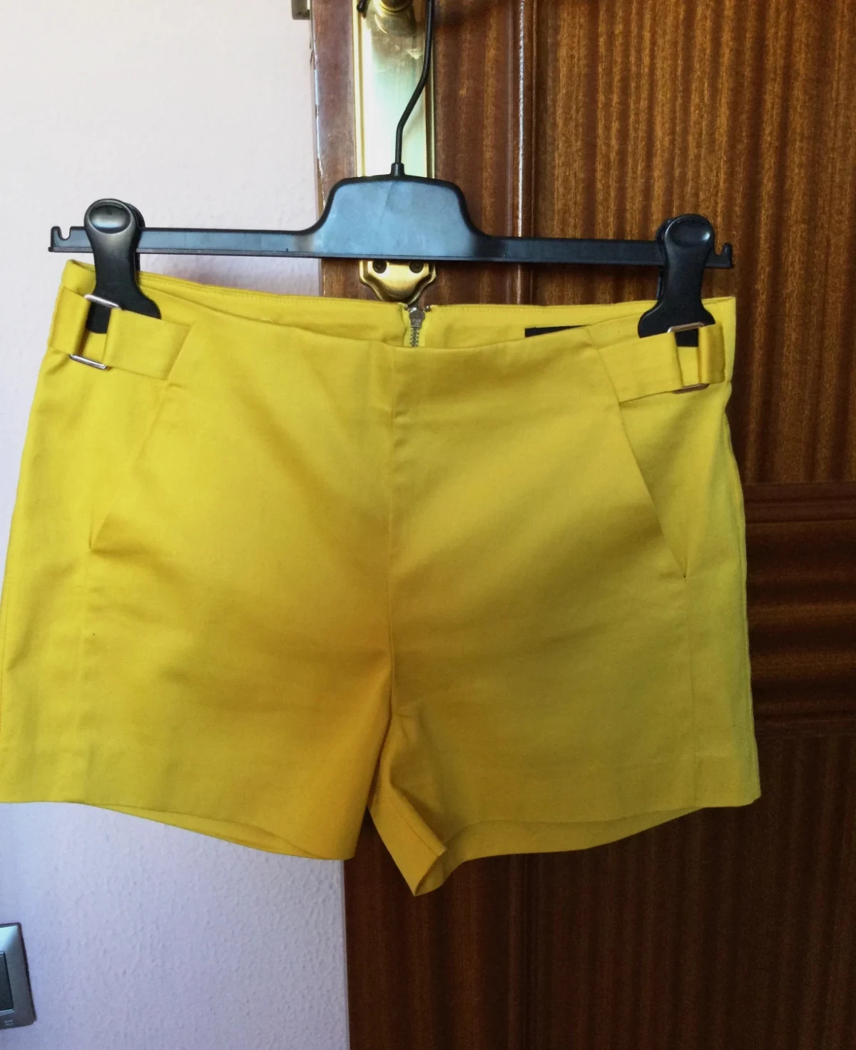 Bonito short mostaza🌈